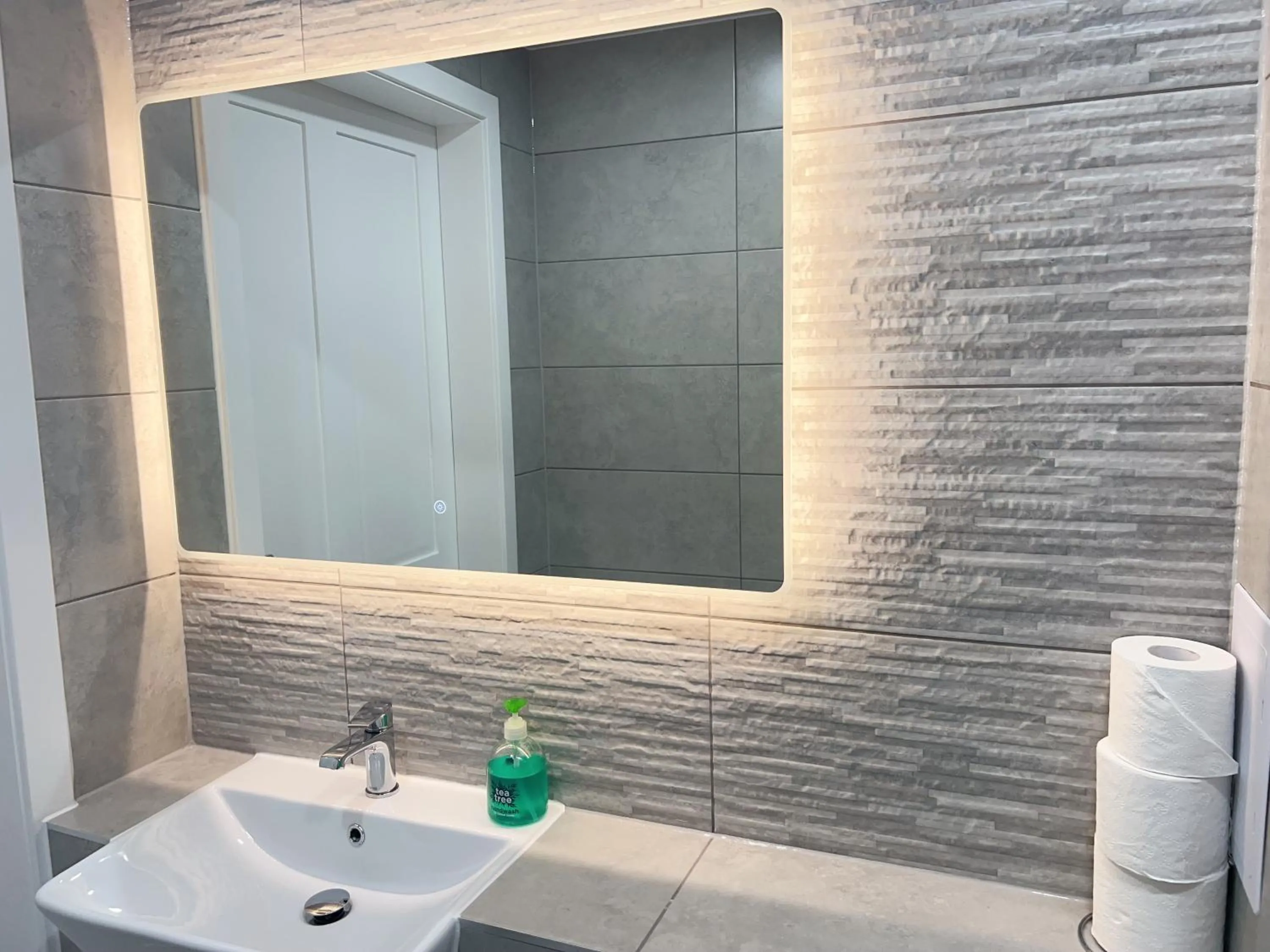 Alexander Guest House