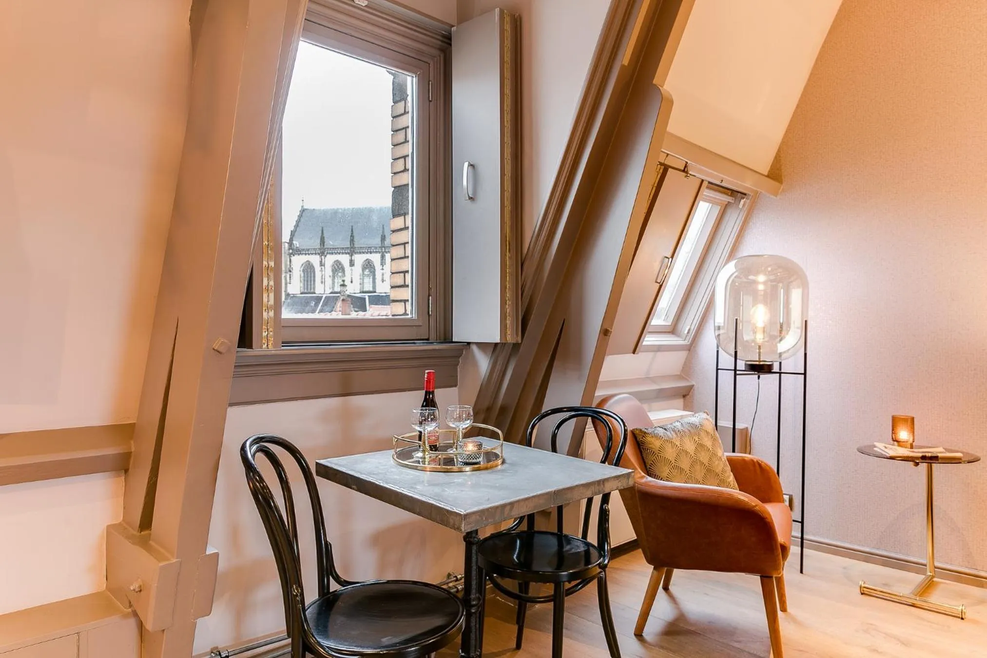 Seating area in Brasss Hotel Suites