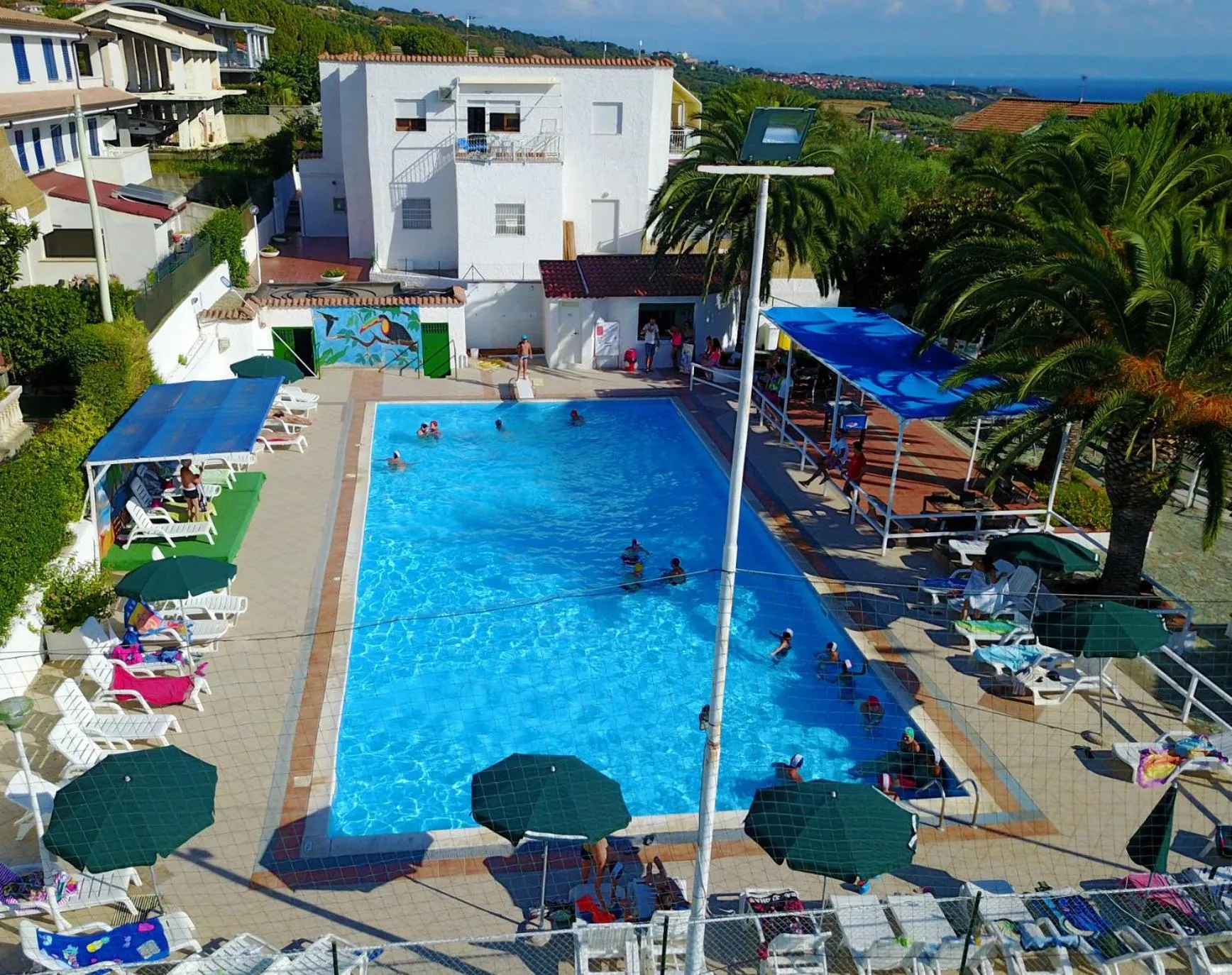 Swimming pool in Residence La Giungla