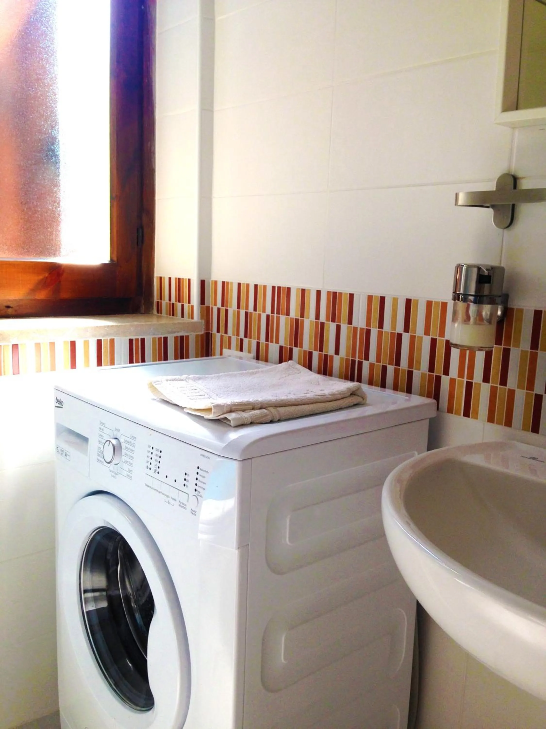 washing machine in Residence La Giungla