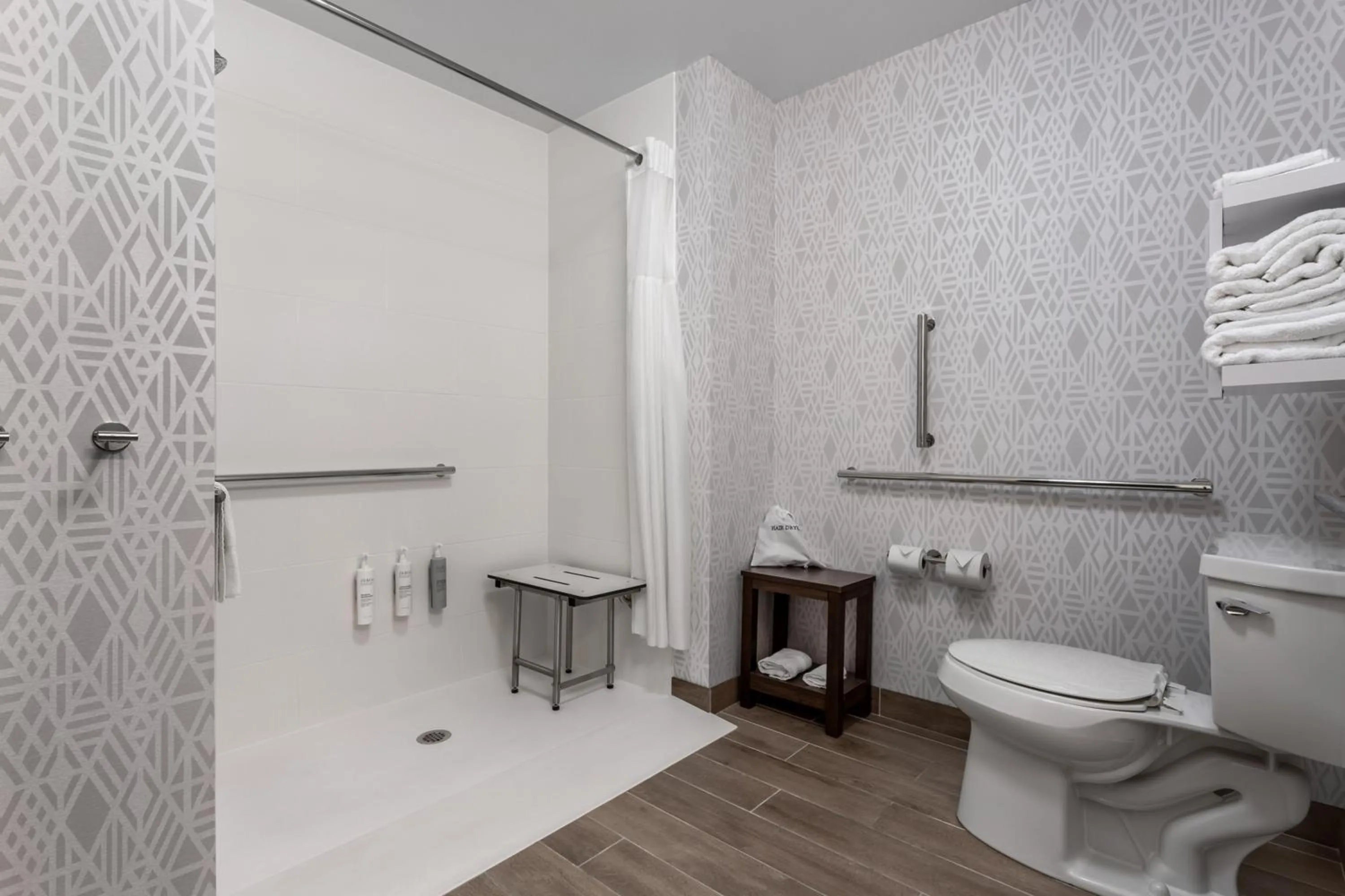 Bathroom in Hampton Inn & Suites Richmond