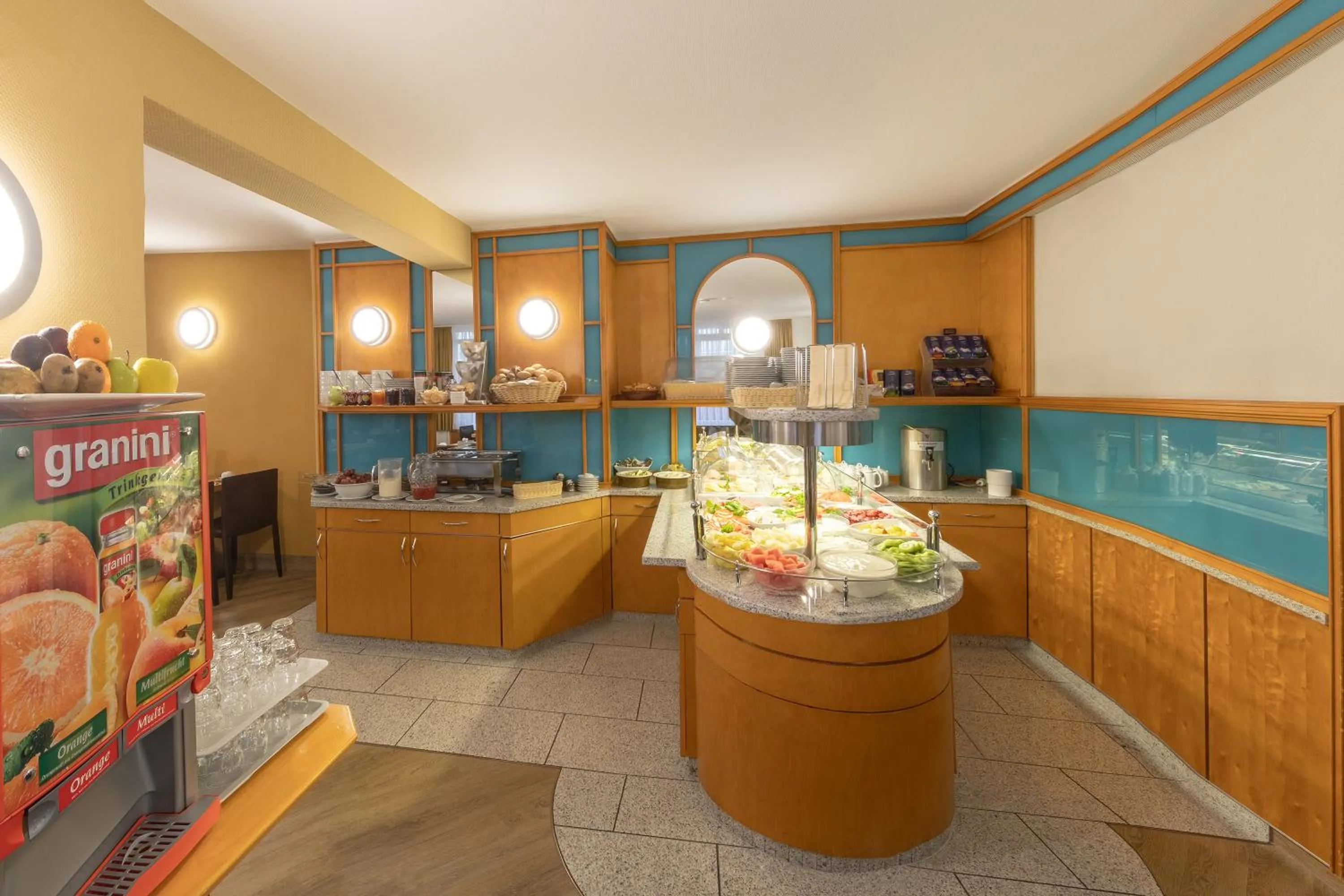 Breakfast in Michels Gästehaus Meerzeit