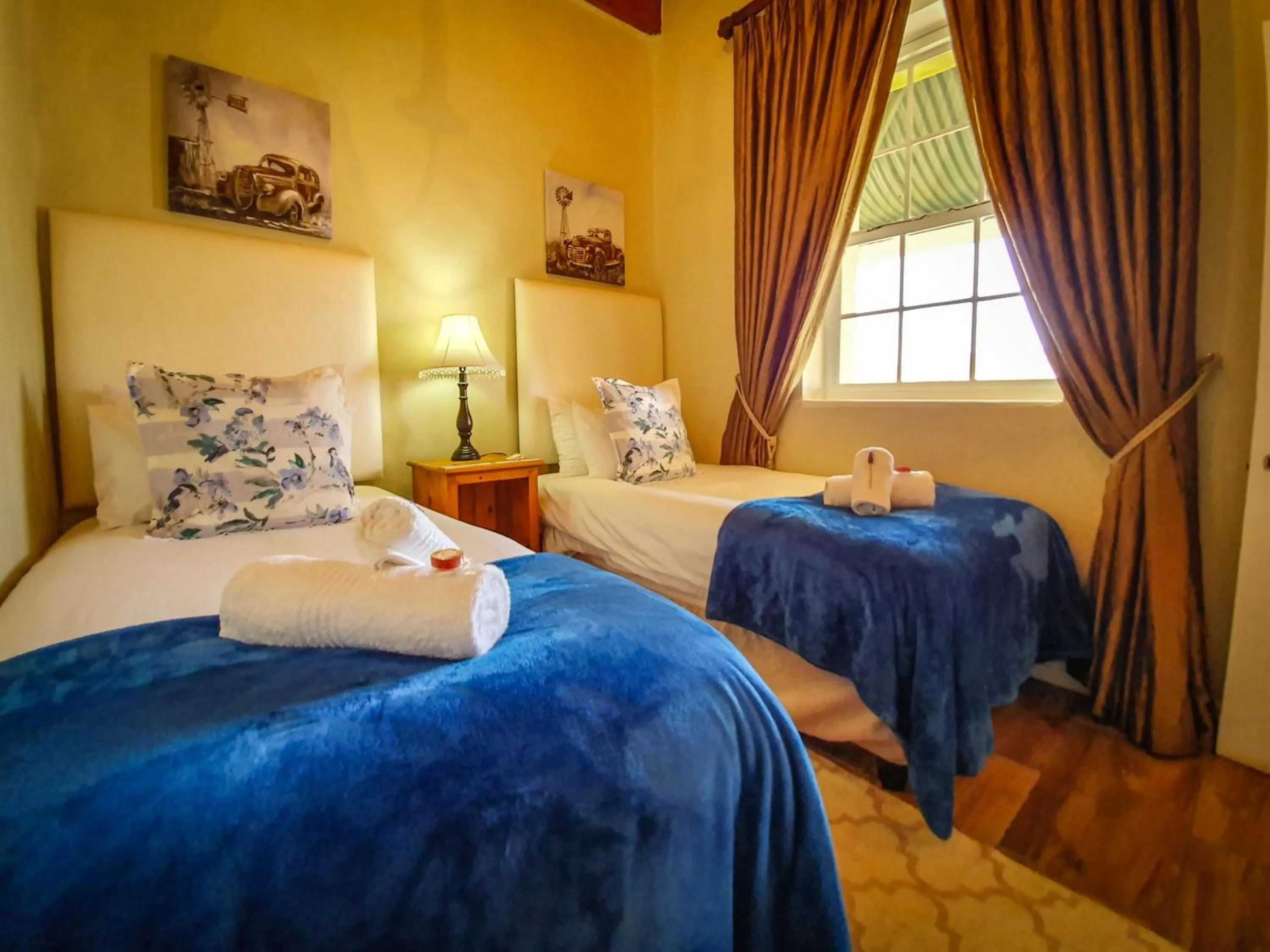 Bedroom, Bed in Berluda Farmhouse and Cottages