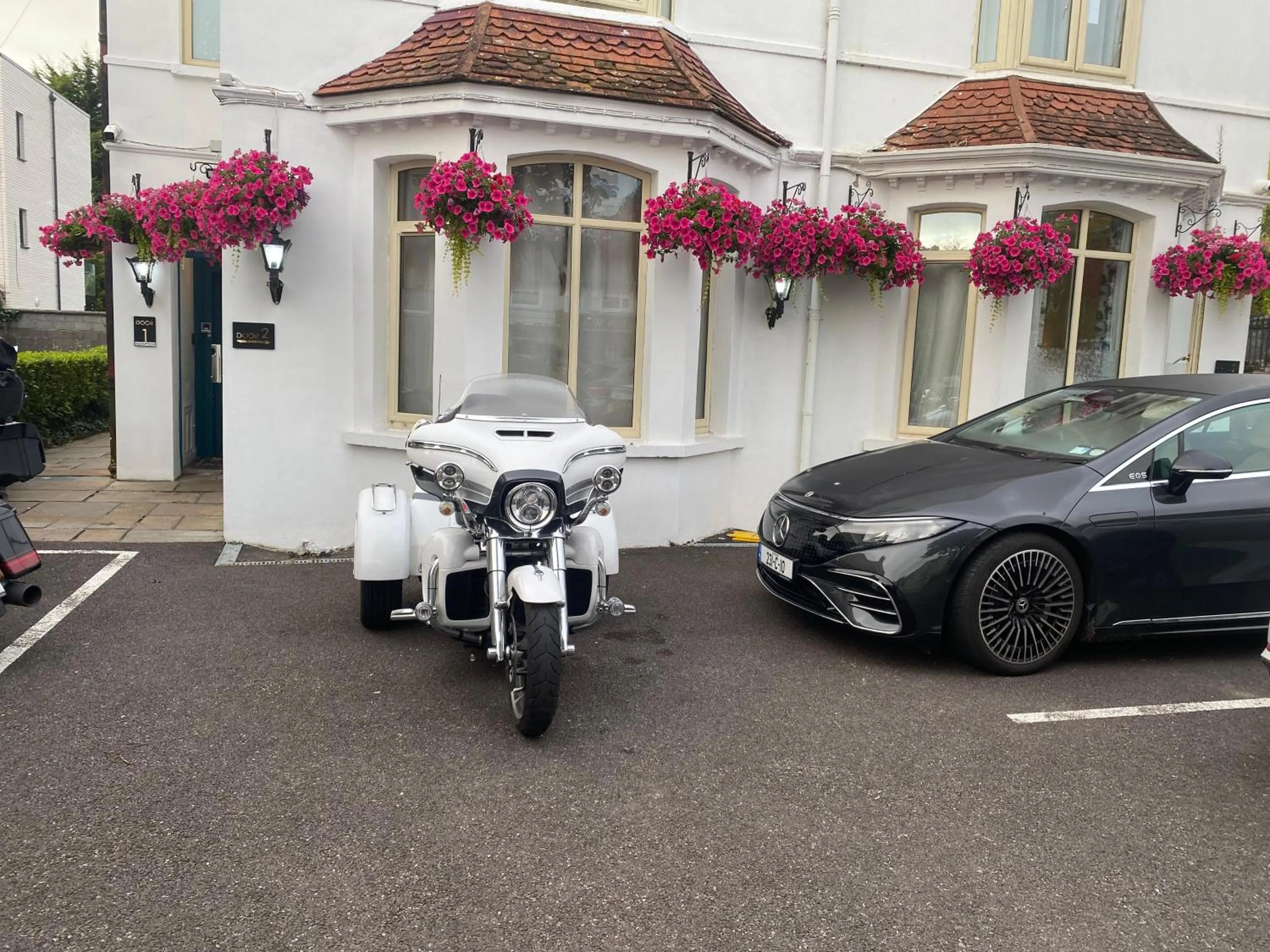 Parking in Shandon Bells Guest House