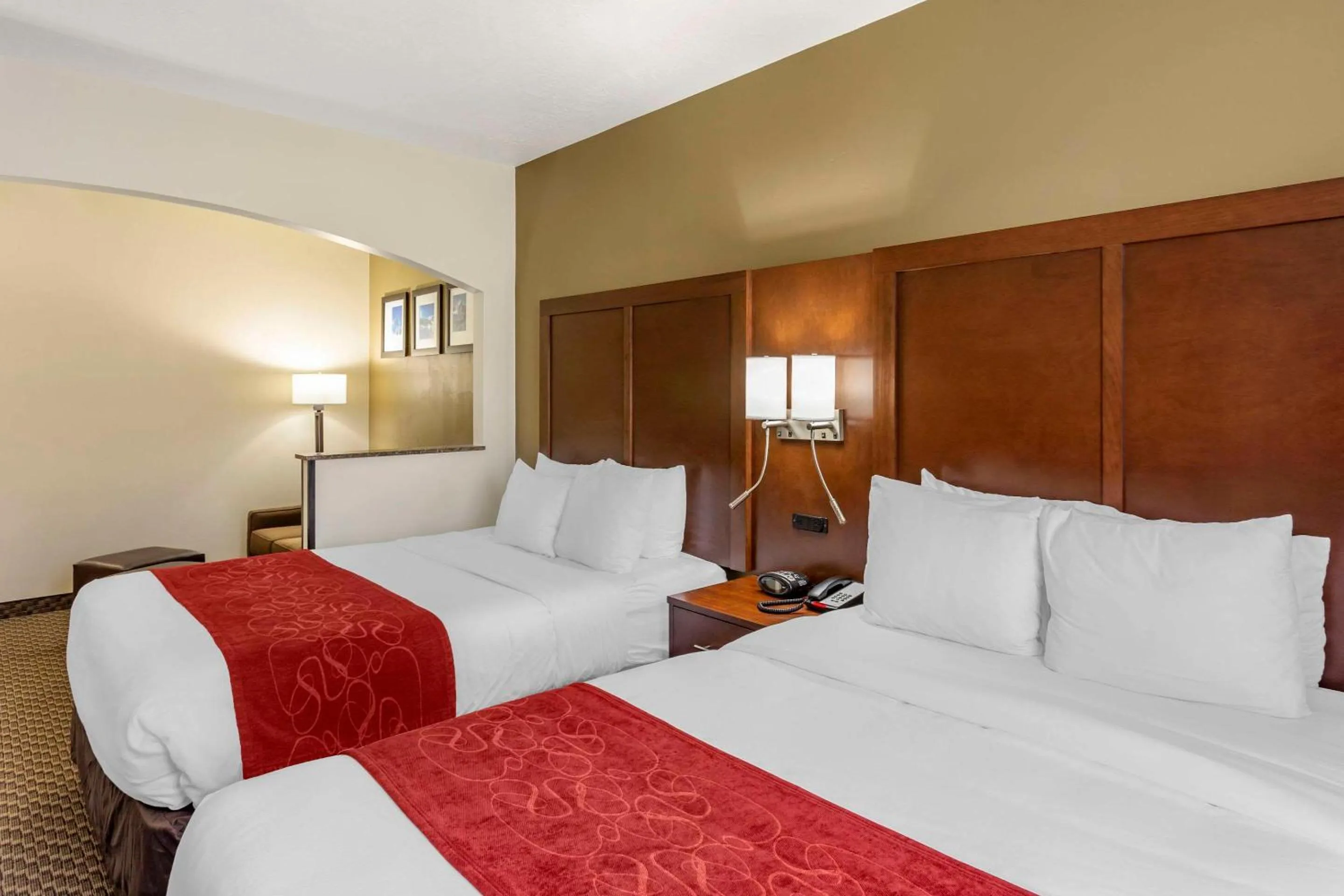 Bedroom, Bed in Comfort Suites Ogden Conference Center