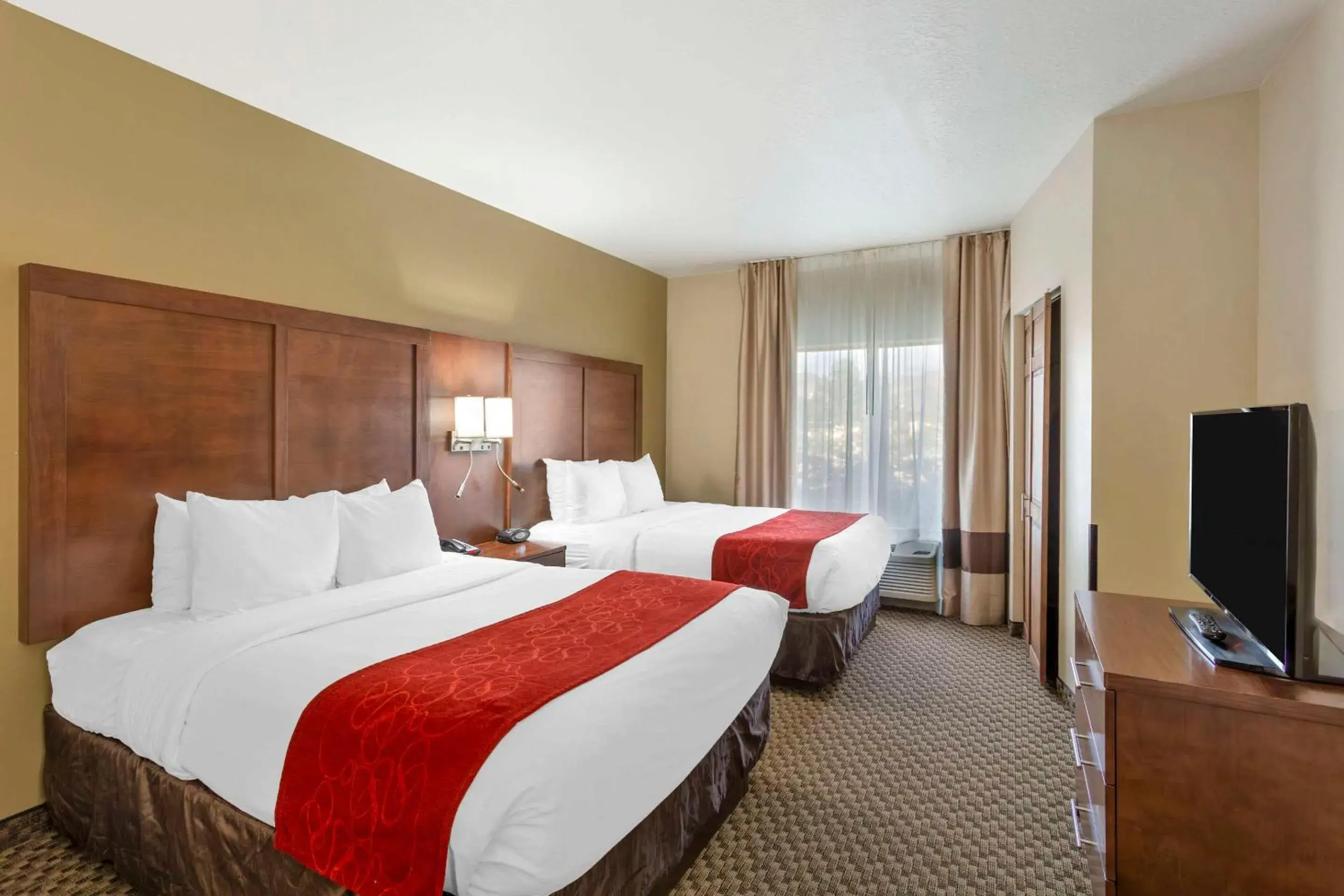 Queen Suite - Non-Smoking in Comfort Suites Ogden Conference Center Queen Suite - Non-Smoking in Comfort Suites Ogden Conference Center