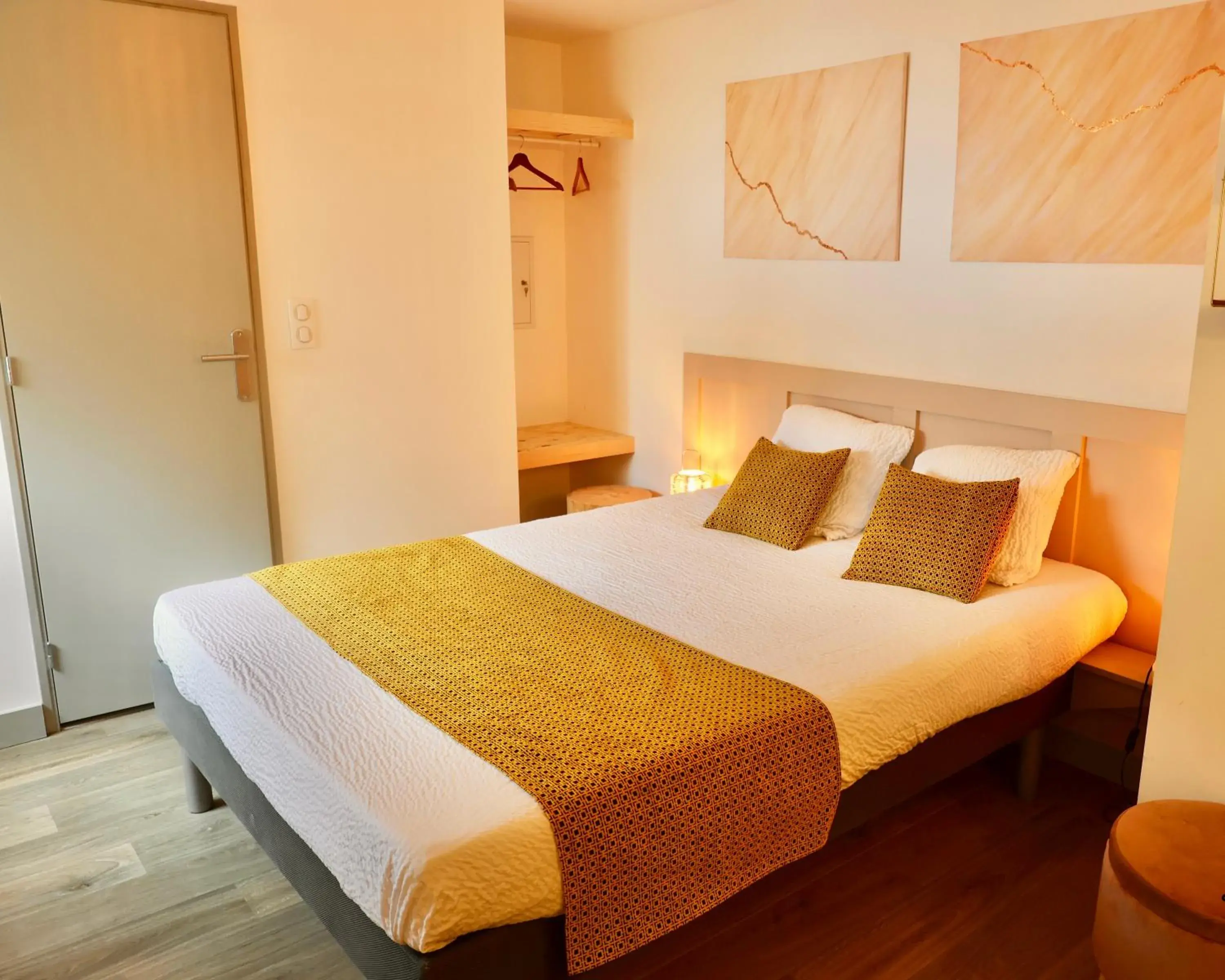 Bed in Cit'hotel Design Booking Evry Saint-Germain-lès-Corbeil Sénart Bed in Cit'hotel Design Booking Evry Saint-Germain-lès-Corbeil Sénart