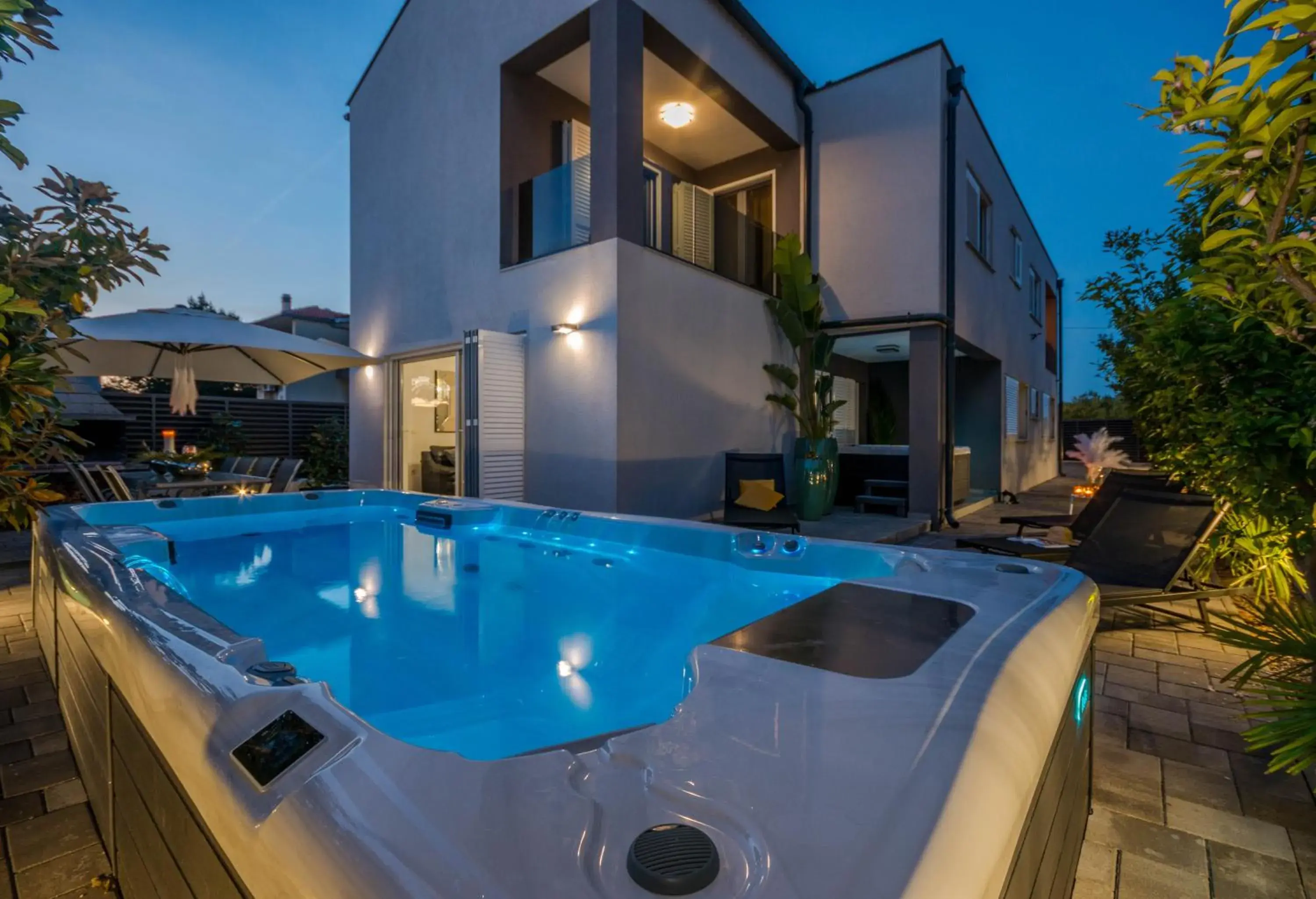 Ledenko Holiday Home Private Pool & Jacuzzi Ledenko Holiday Home Private Pool & Jacuzzi