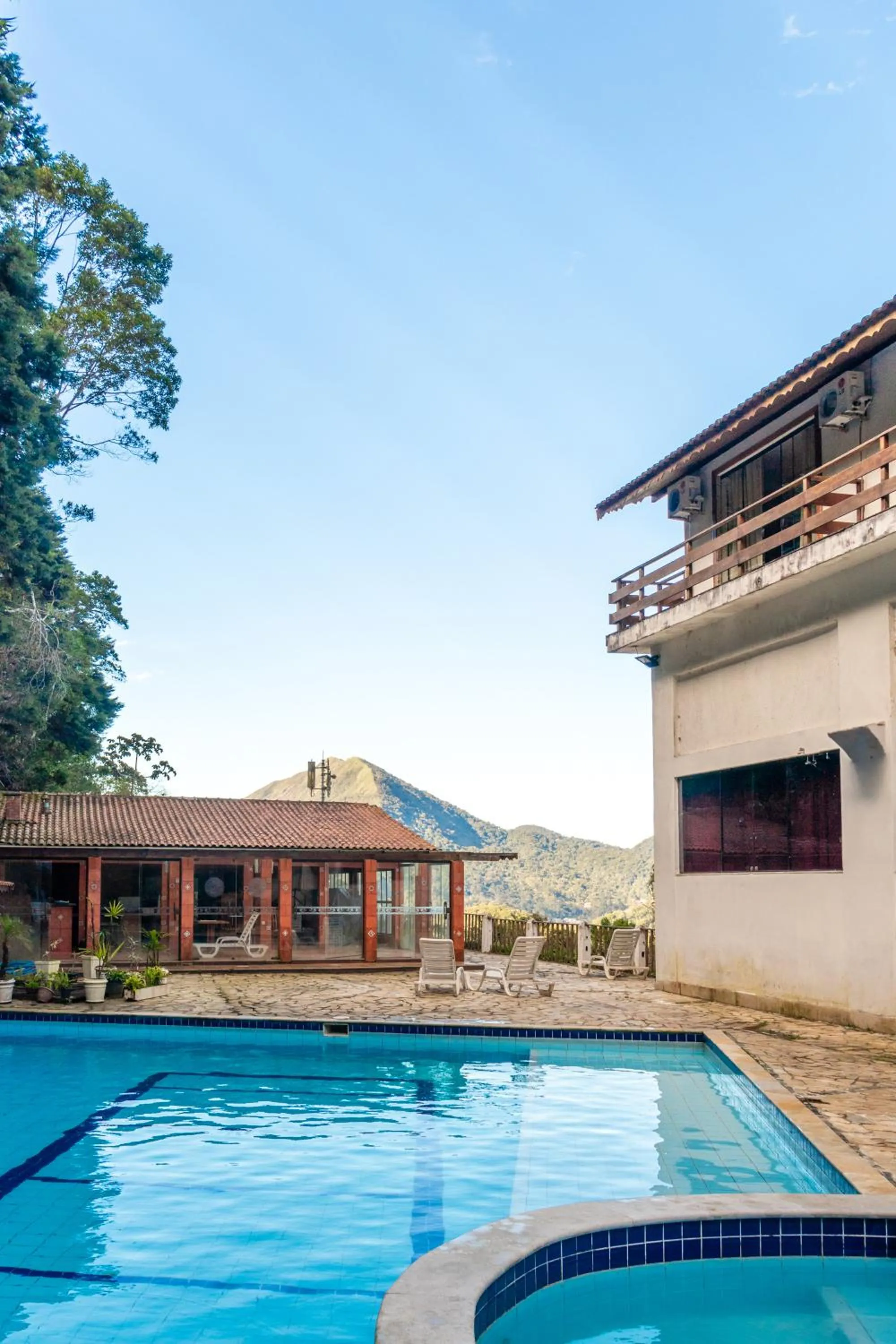 Swimming pool in Hotel Bel Air