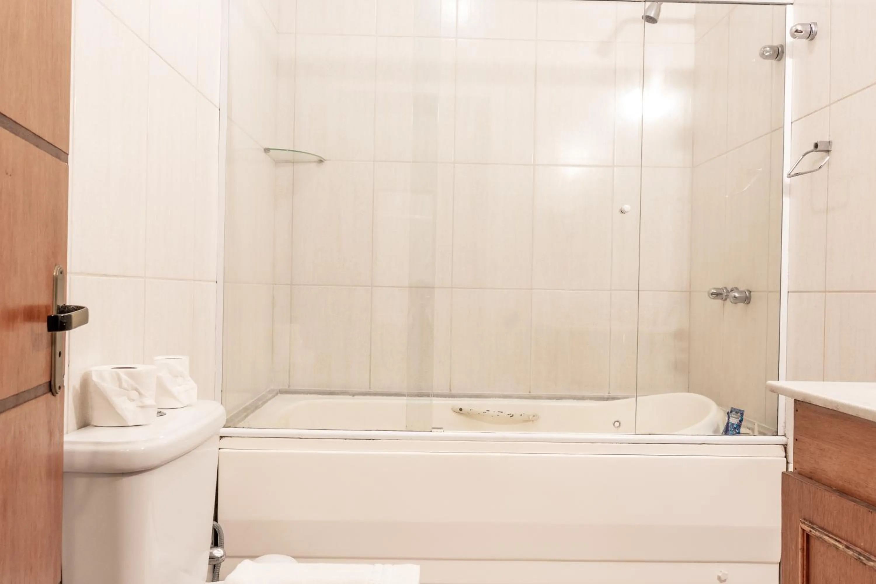 Shower in Hotel Bel Air