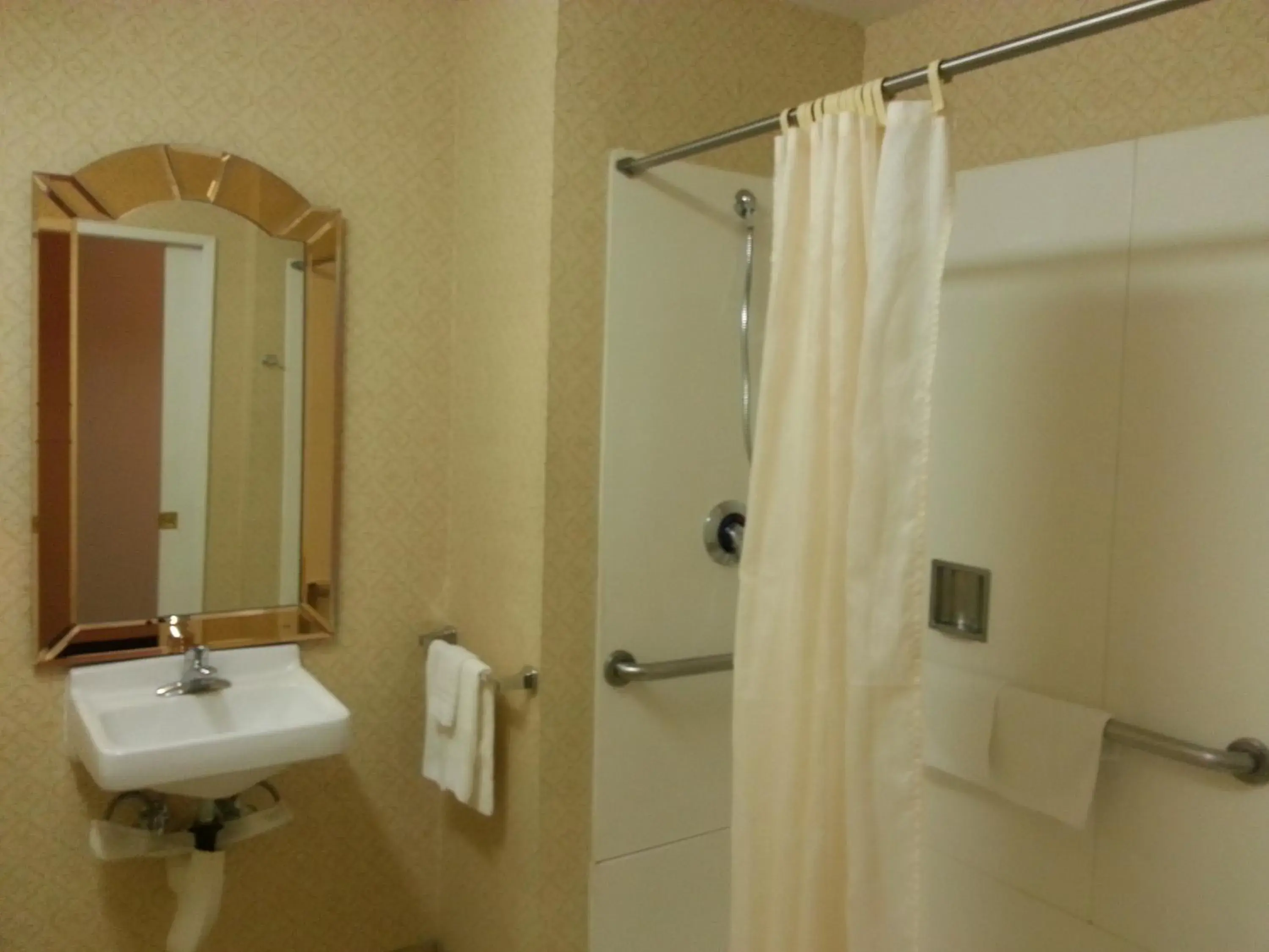 Bathroom in Americas Best Value Inn Westmorland Bathroom in Americas Best Value Inn Westmorland