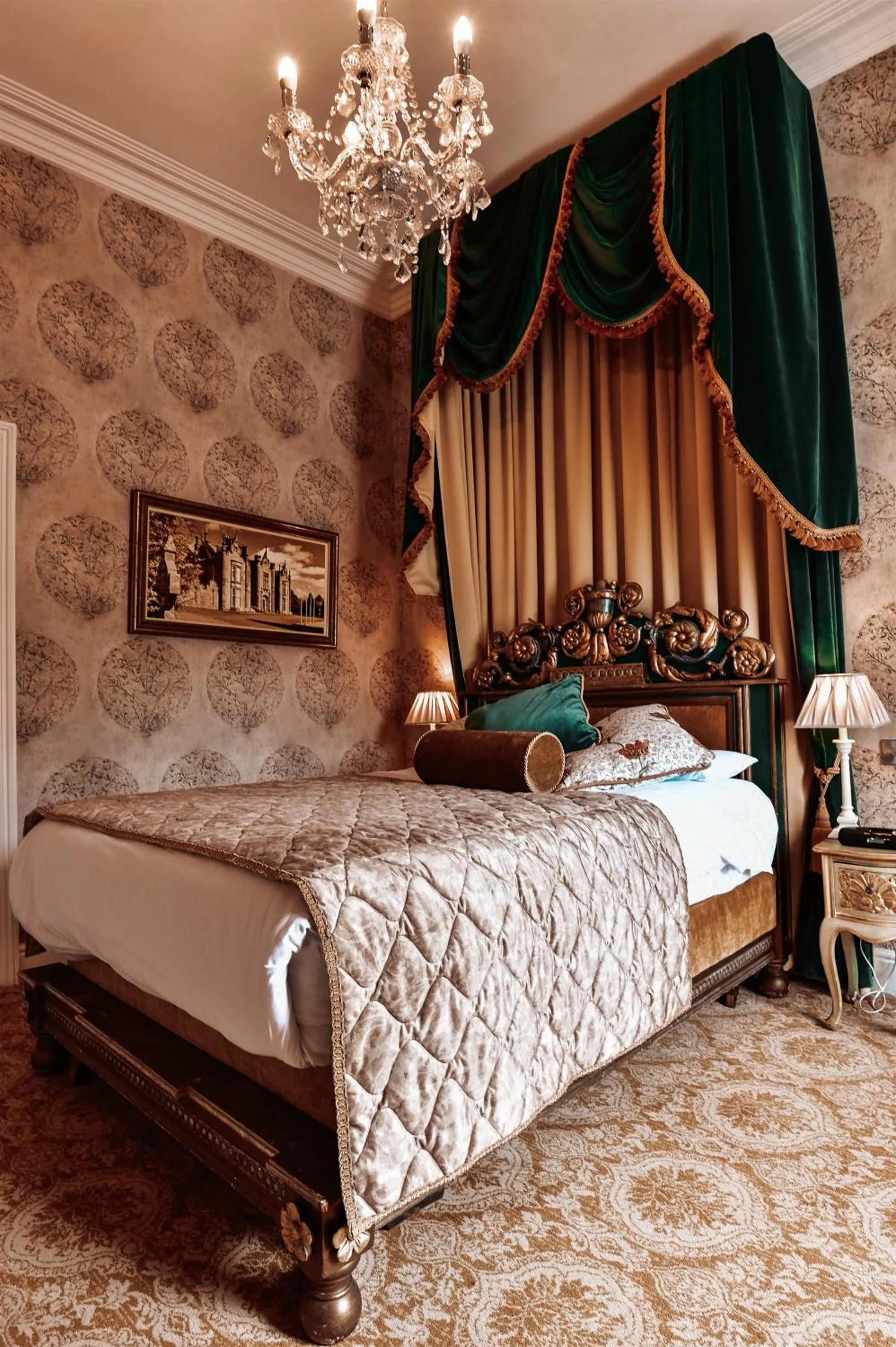 Bed in Belleek Castle, Ballina