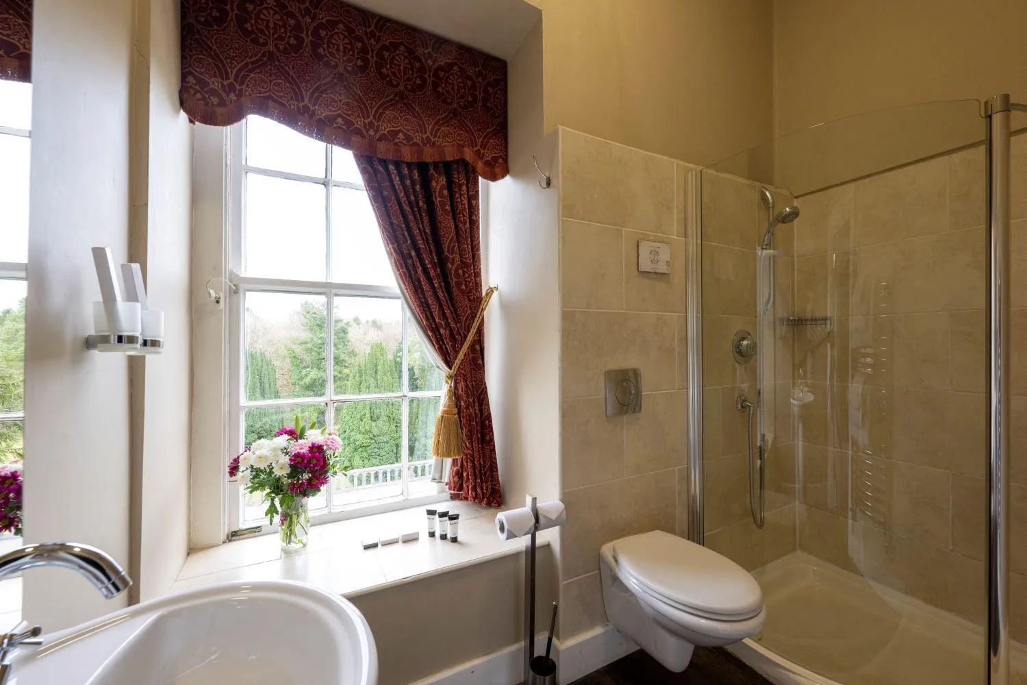 Shower in Belleek Castle, Ballina