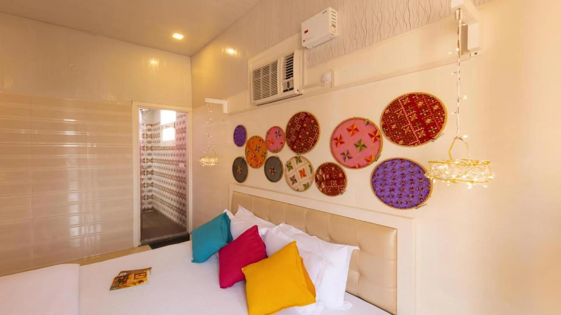 Bed in Madpackers Amritsar