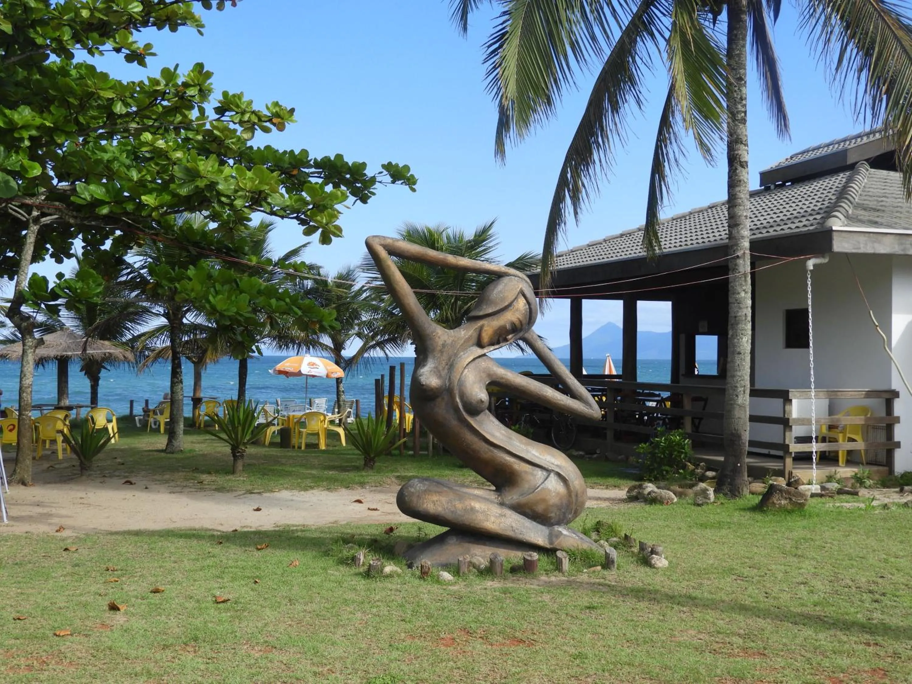 ACIOLY'S BEACH HOUSE