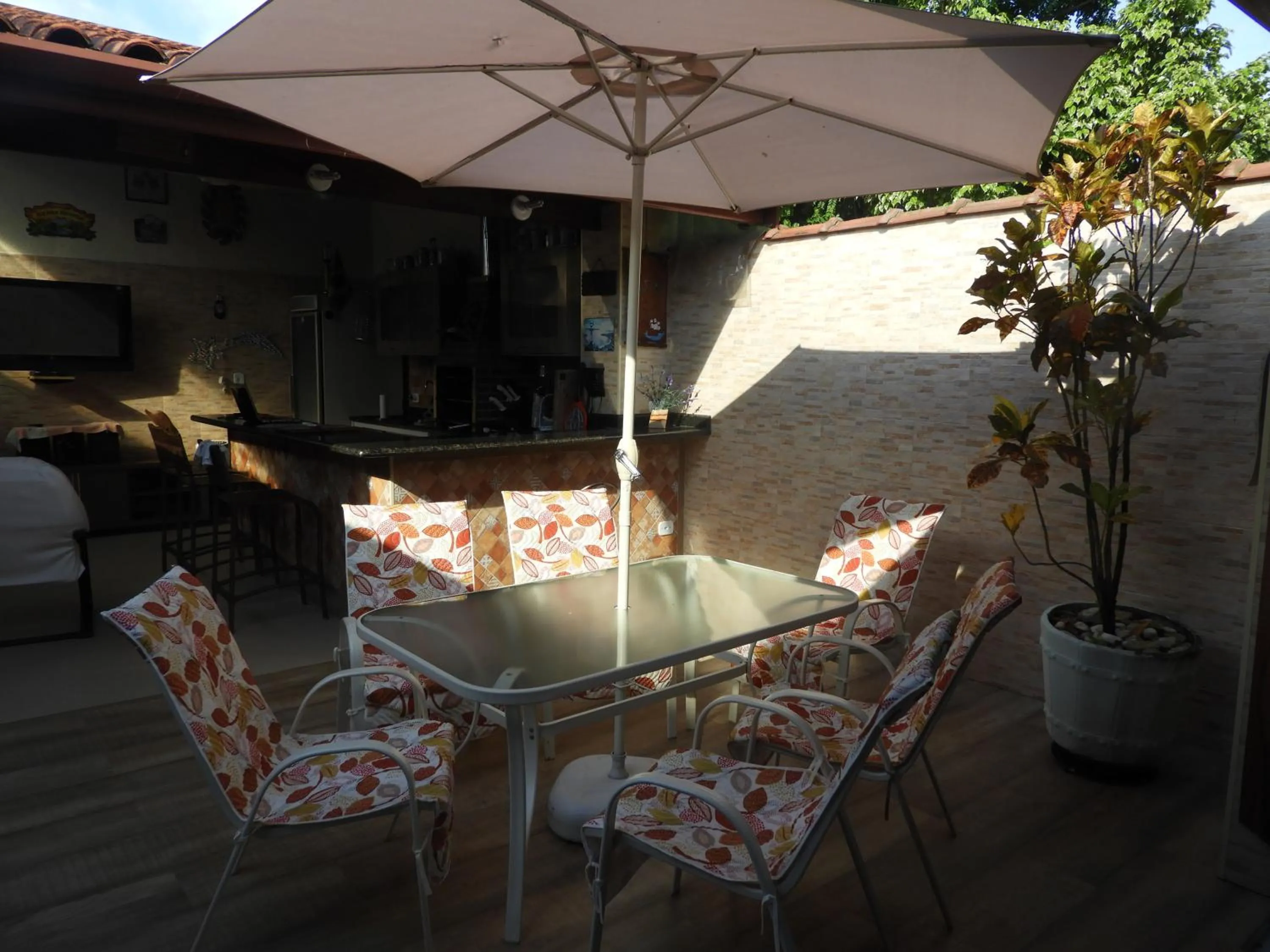 BBQ facilities in ACIOLY'S BEACH HOUSE