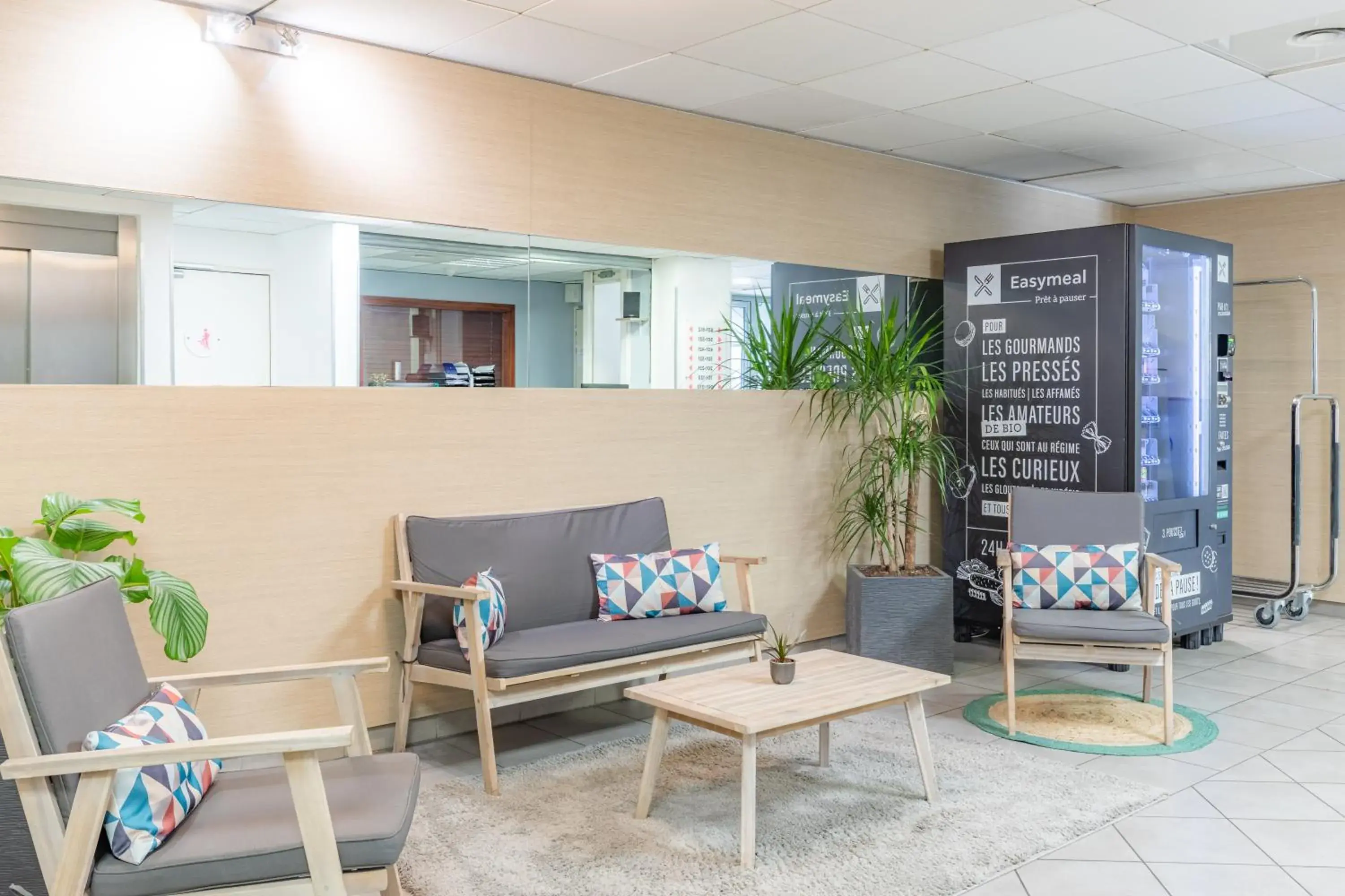 Lobby or reception in Appart'City Classic Nice Acropolis Lobby or reception in Appart'City Classic Nice Acropolis