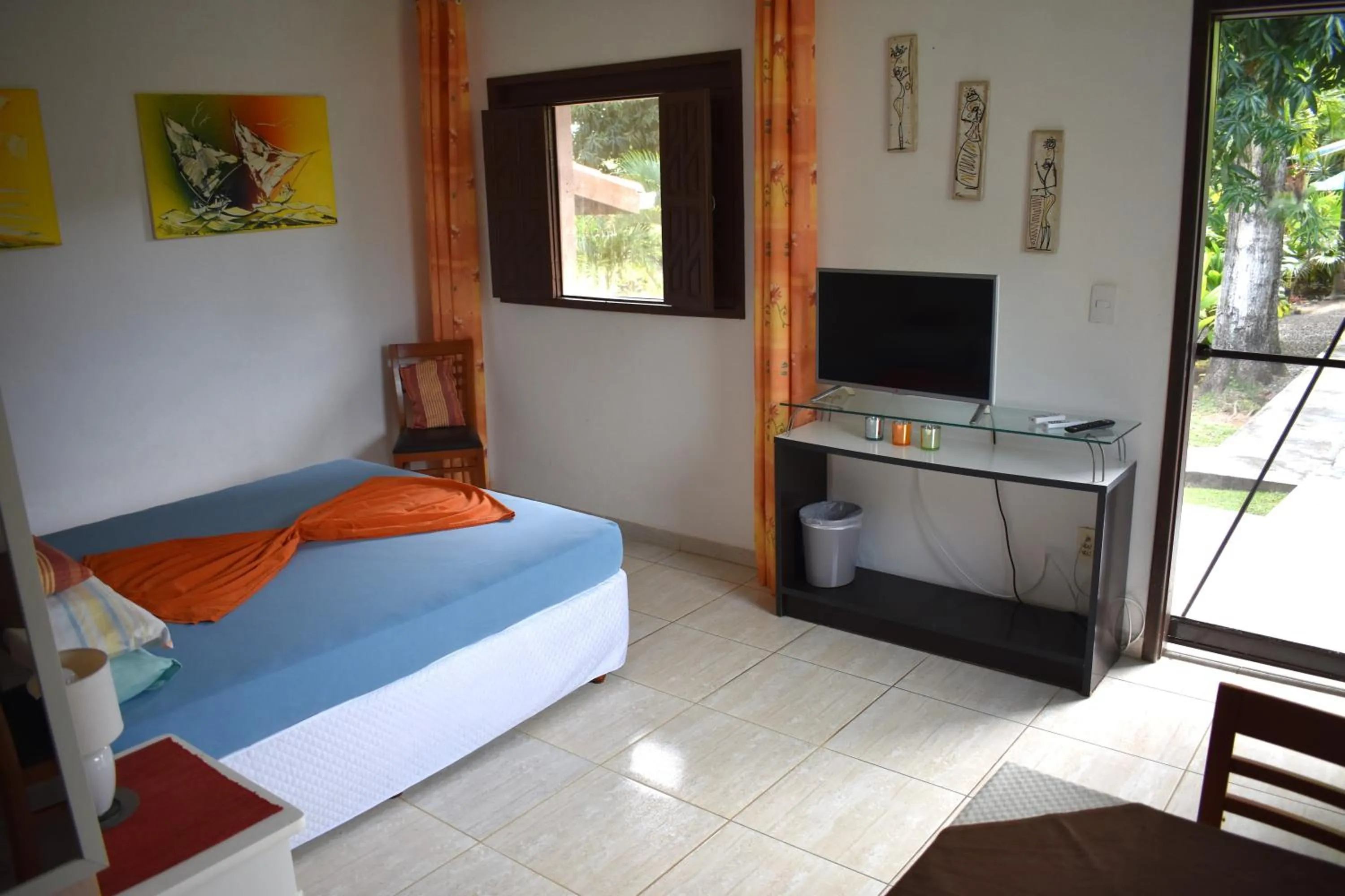 Photo of the whole room, Bed in Hotel Pousada Rancho Fundo