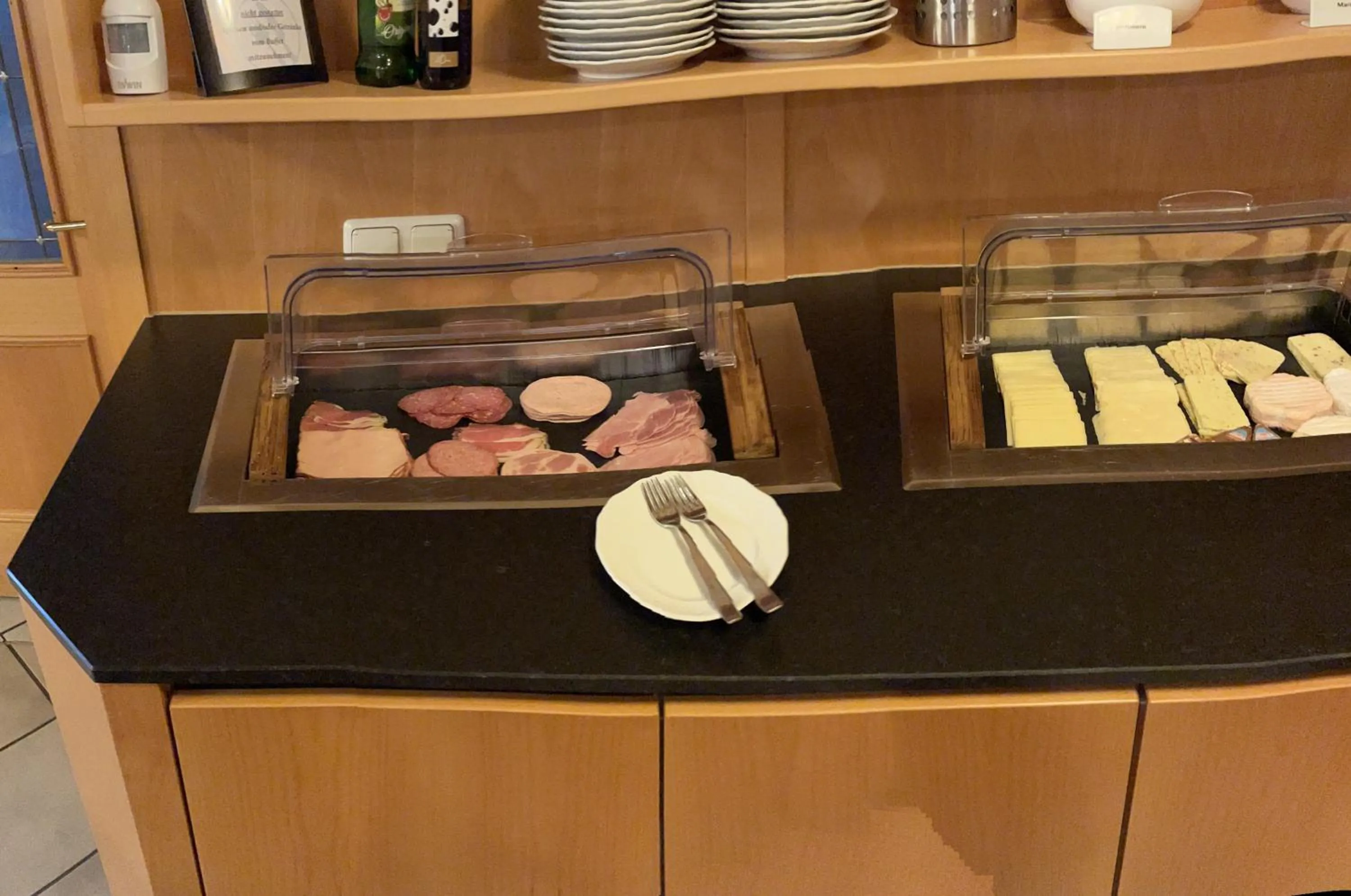 Food in Hotel-Restaurant Gasthaus Bonimeier