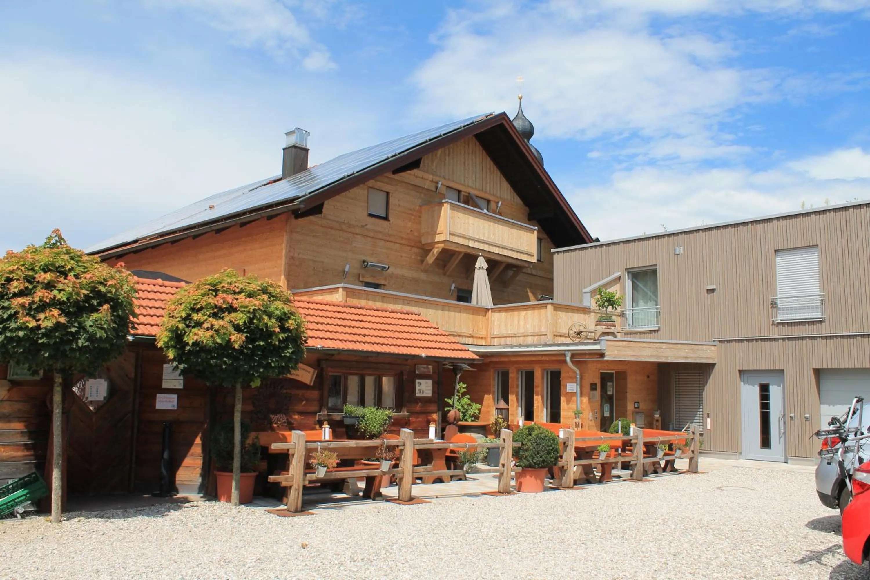 Property building in Hotel-Restaurant Gasthaus Bonimeier