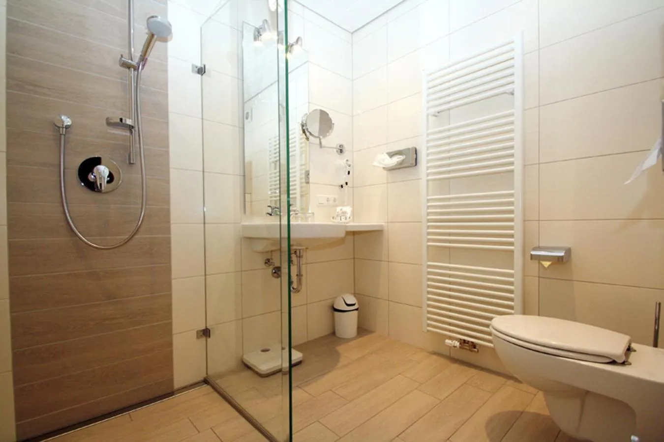 Bathroom in Hotel-Restaurant Gasthaus Bonimeier