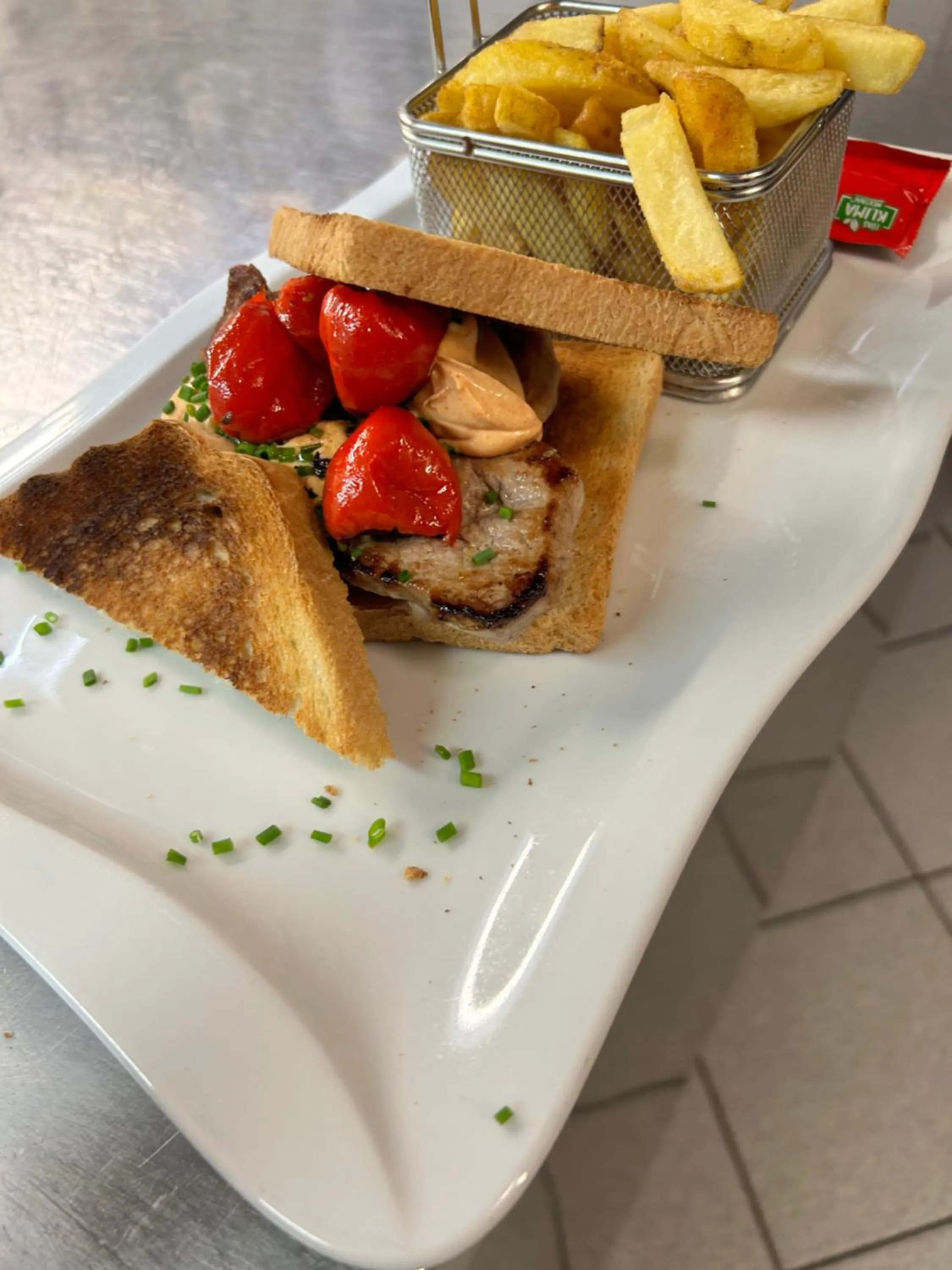 Food and drinks in Hotel-Restaurant Gasthaus Bonimeier