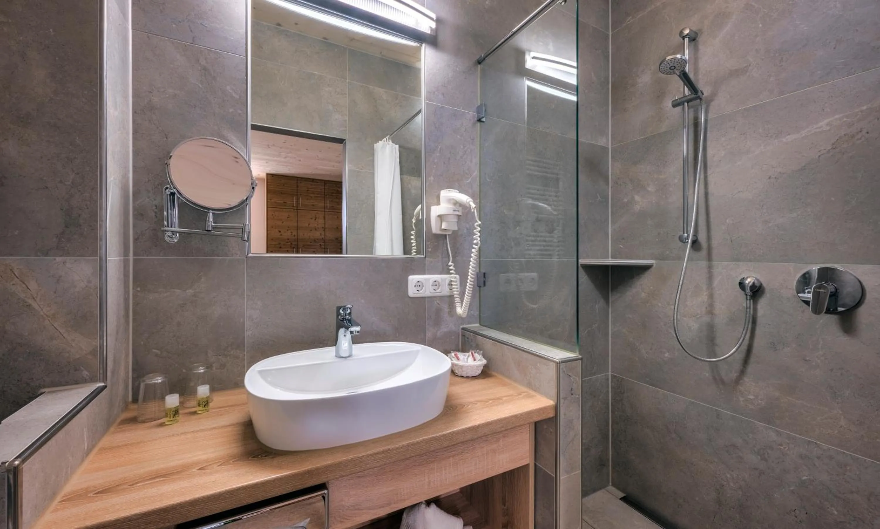 Bathroom in Hotel-Restaurant Gasthaus Bonimeier