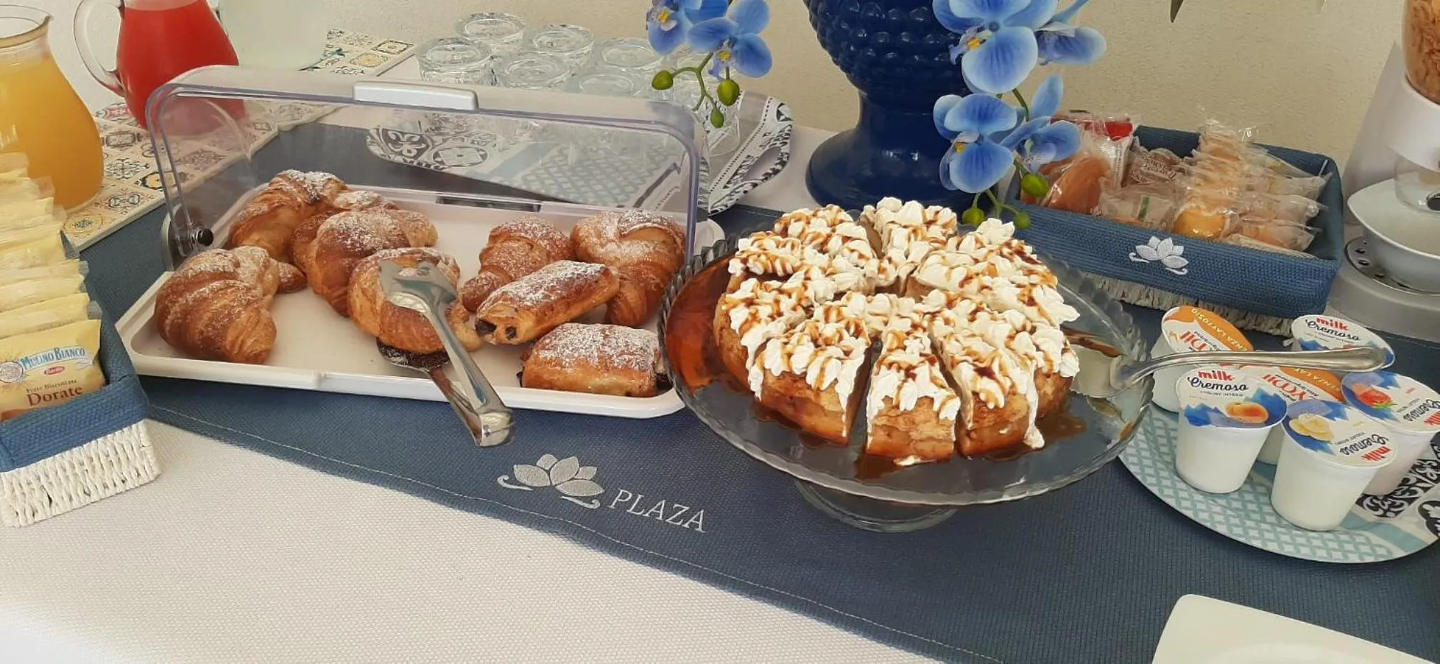 Breakfast in B&B PLAZA