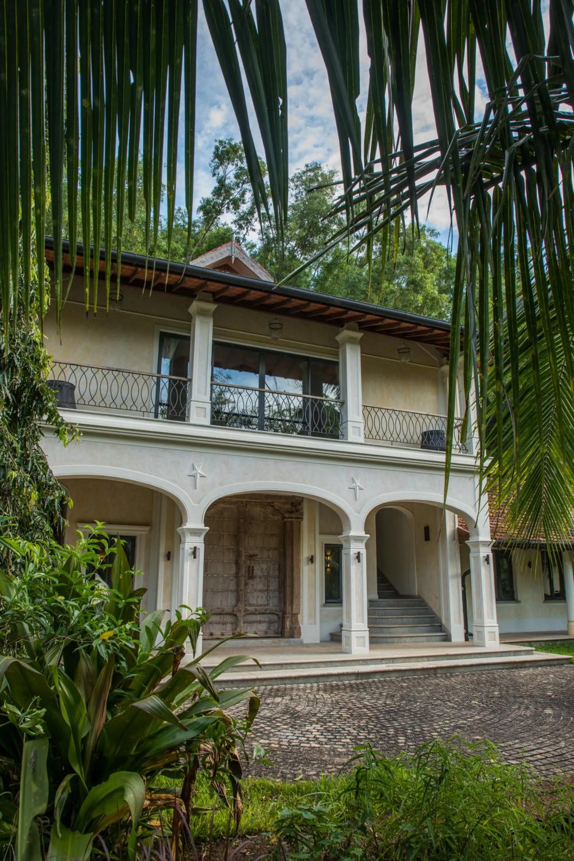 Property building in Kahani Paradise