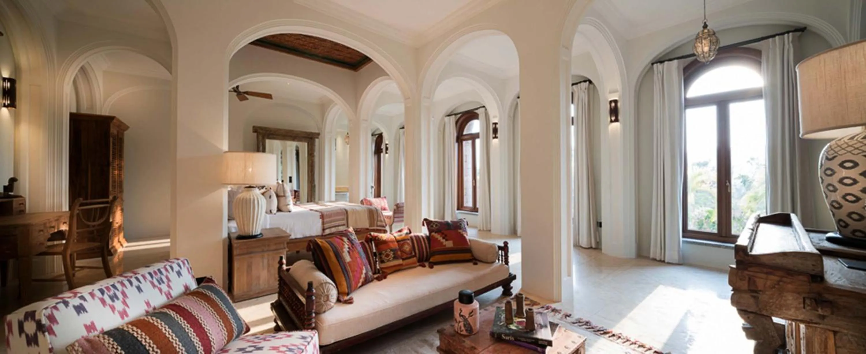 Seating area in Kahani Paradise