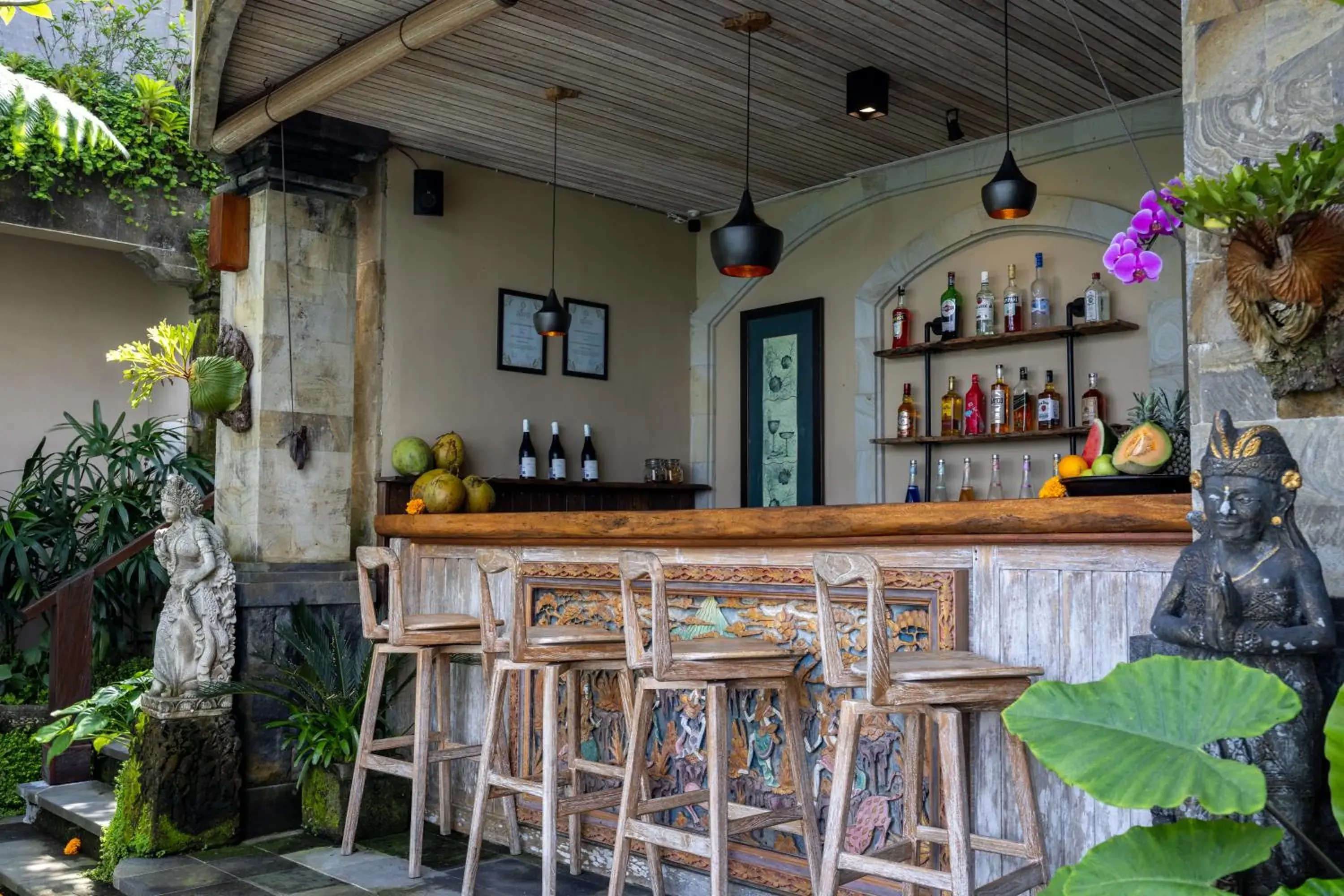 Restaurant/places to eat in Pramana Watu Kurung Restaurant/places to eat in Pramana Watu Kurung