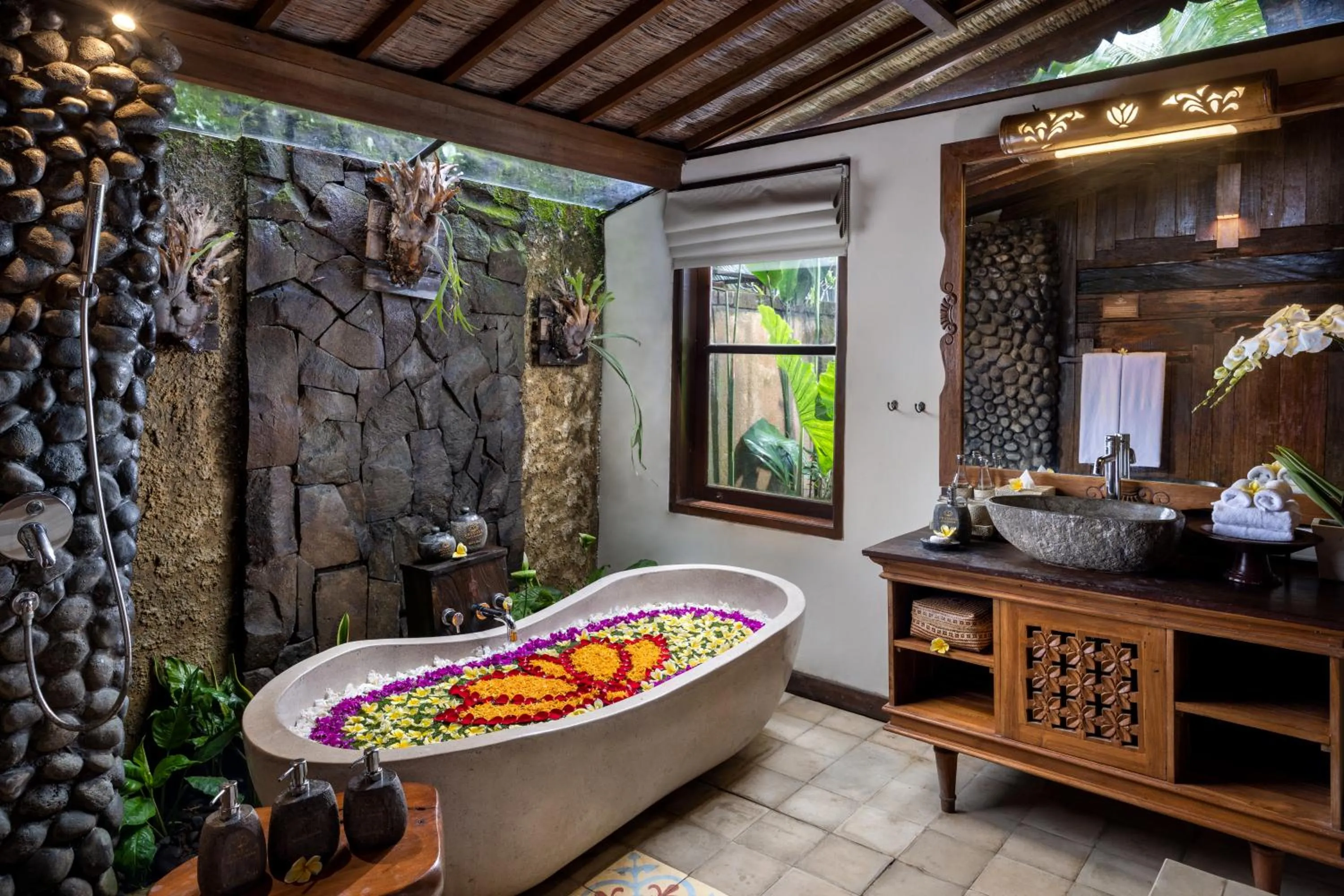Shower in Pramana Watu Kurung