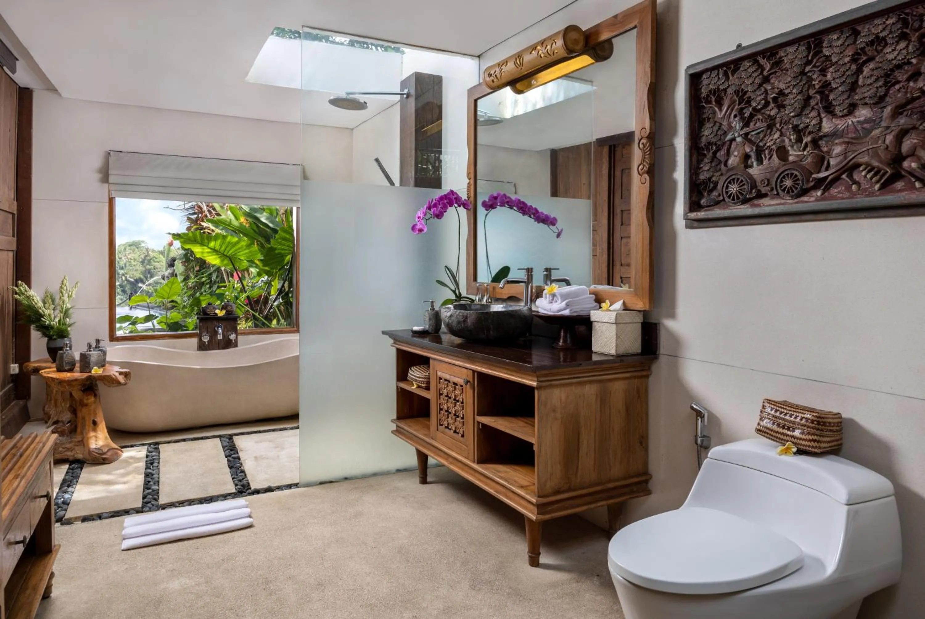 Shower in Pramana Watu Kurung