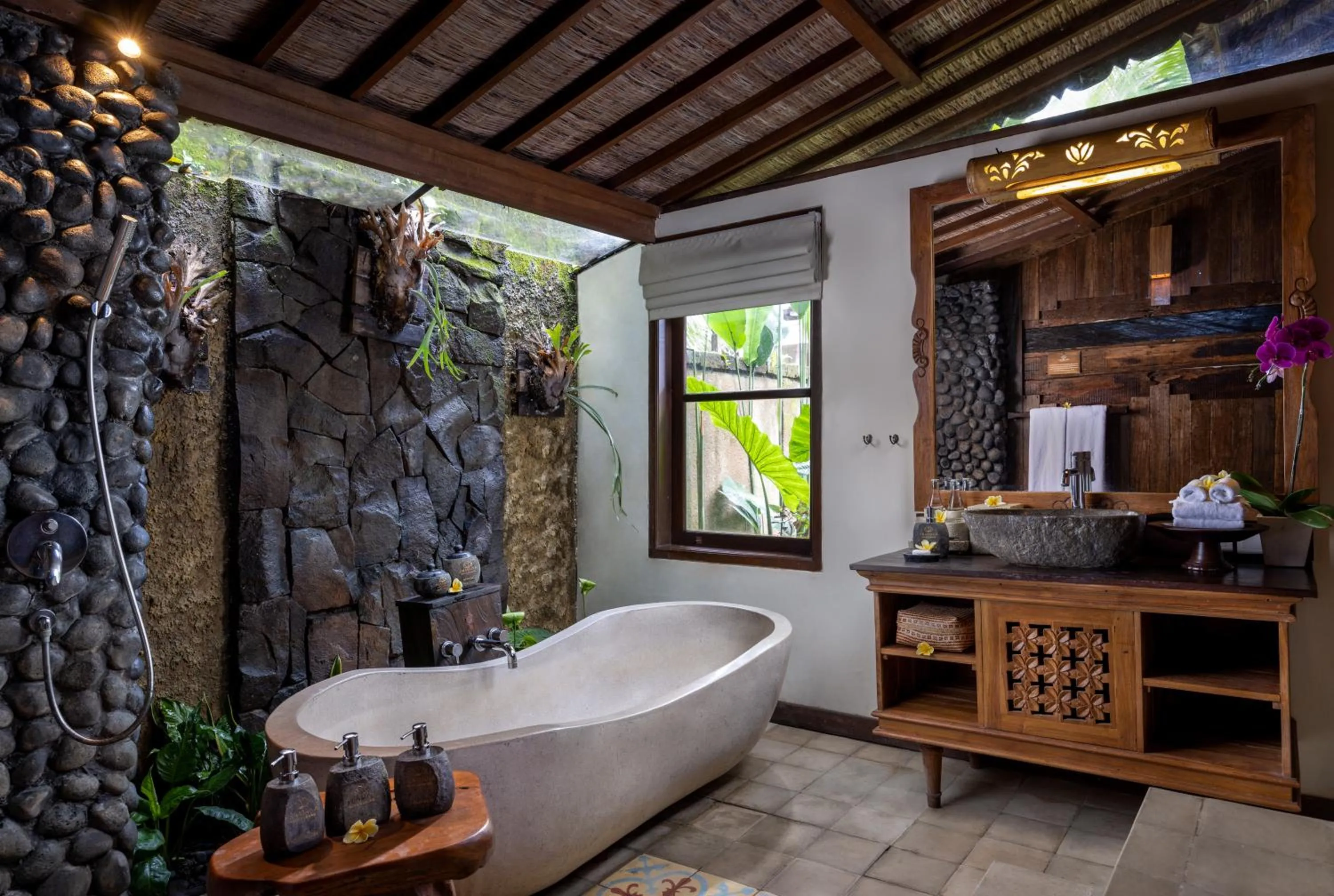 Shower in Pramana Watu Kurung