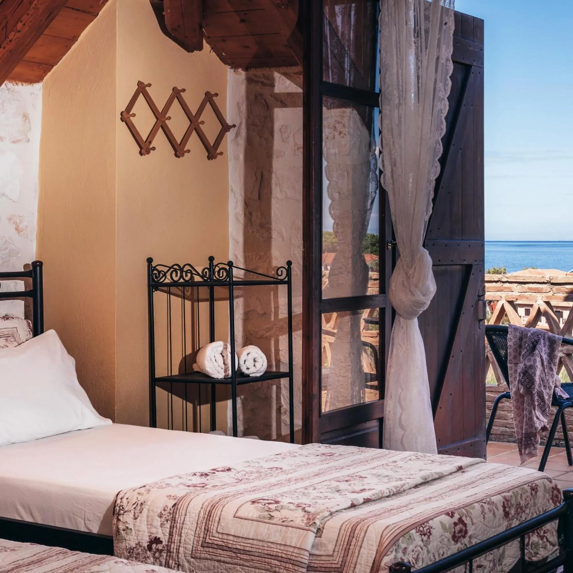 Bedroom, Bed in Alegria Villas Complex