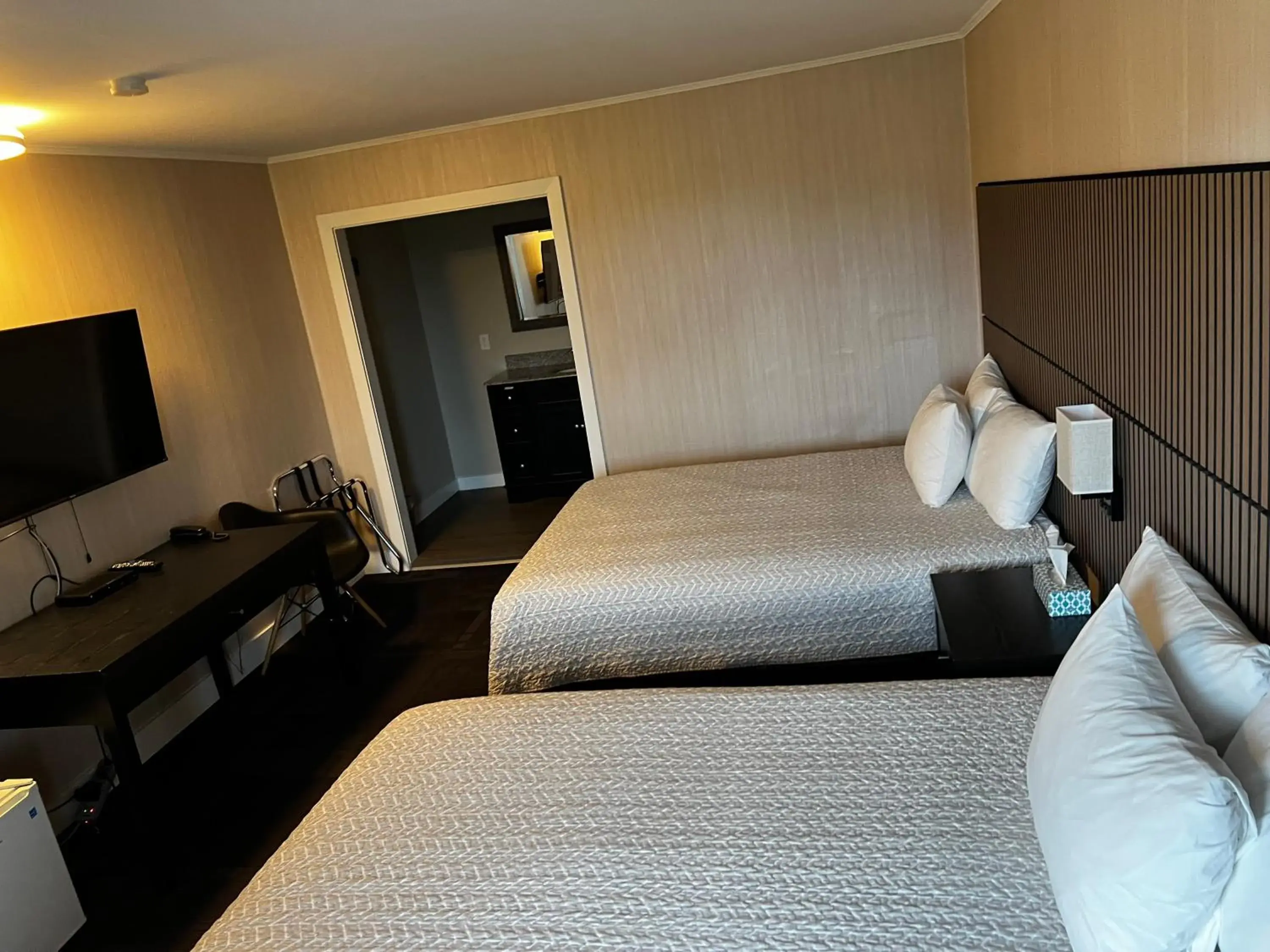 Bed in Hotel Moncton Bed in Hotel Moncton