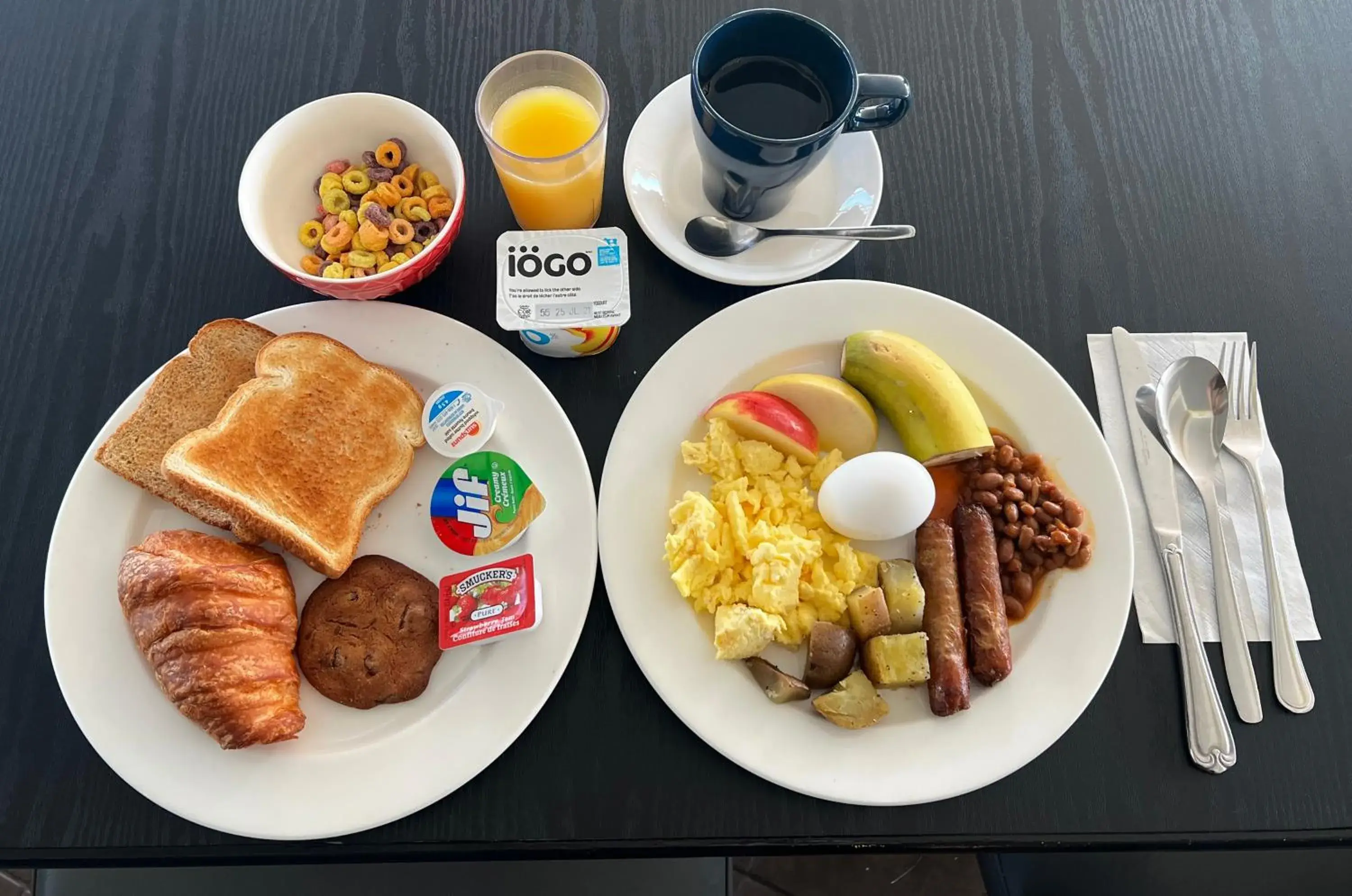 Buffet breakfast in Hotel Moncton Buffet breakfast in Hotel Moncton