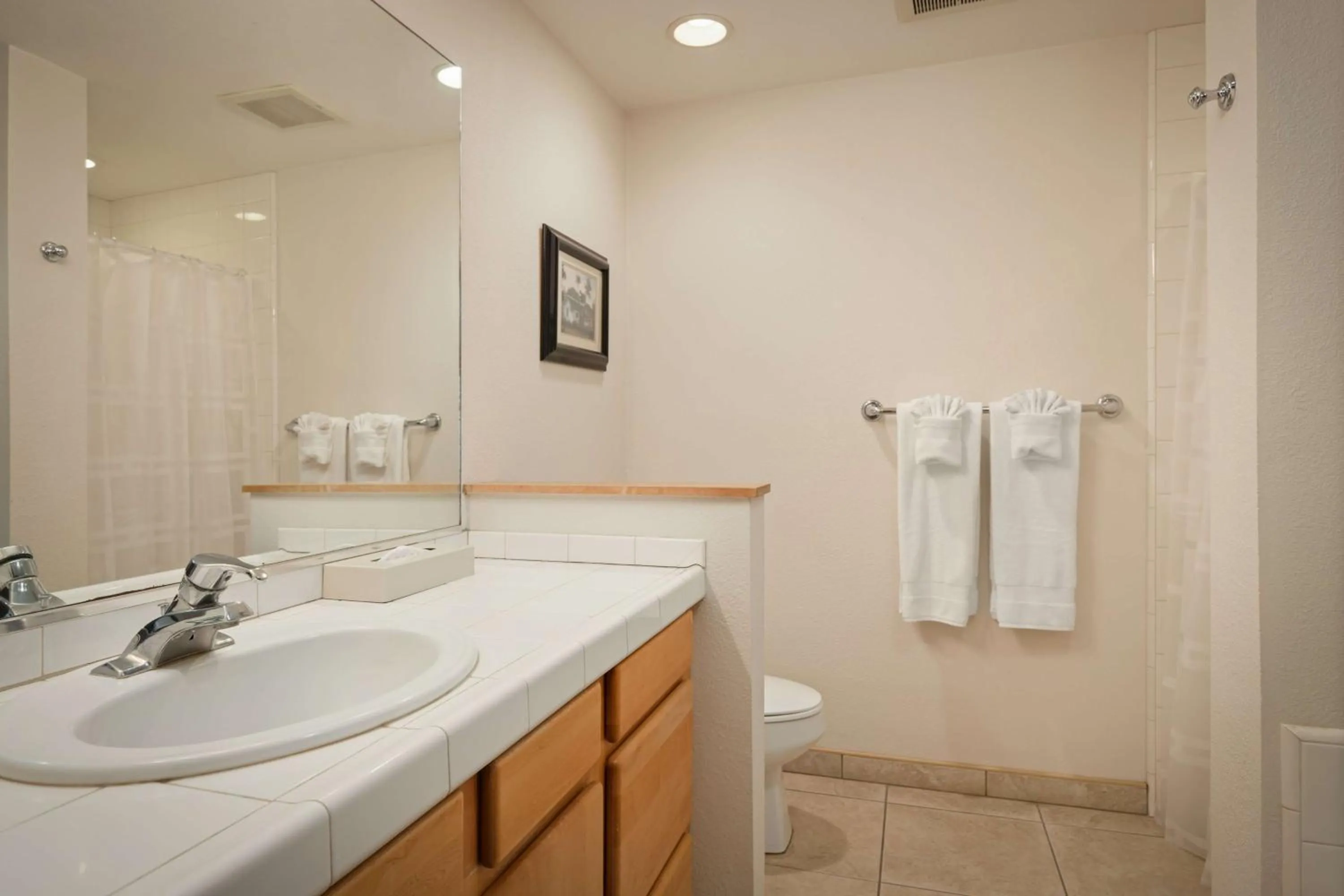 Shower in Aston At Poipu Kai