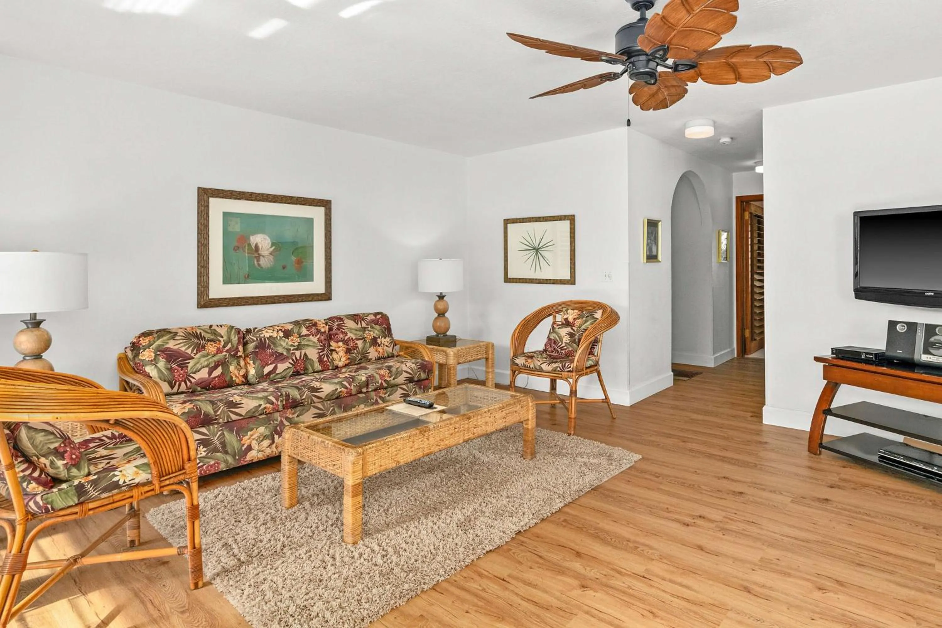 TV and multimedia in Aston At Poipu Kai