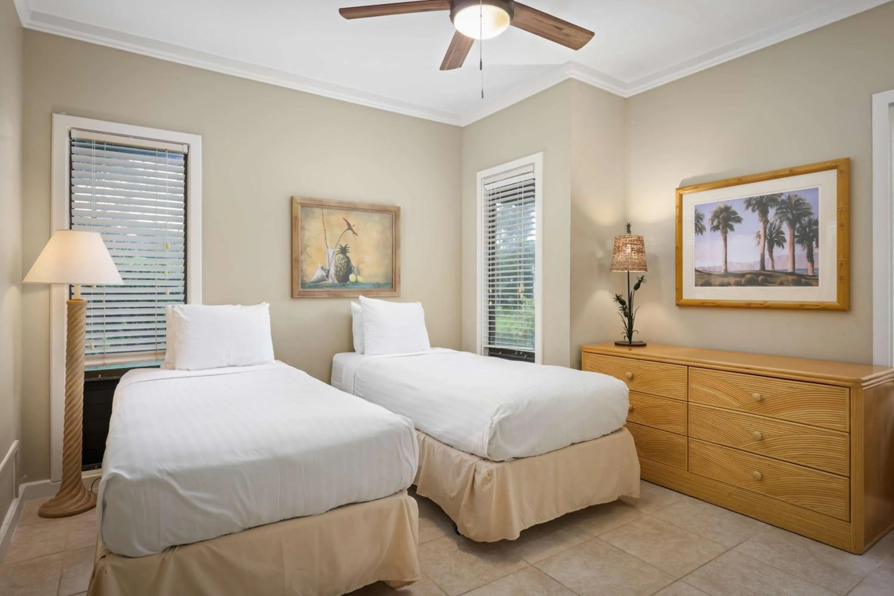 Bed in Aston At Poipu Kai