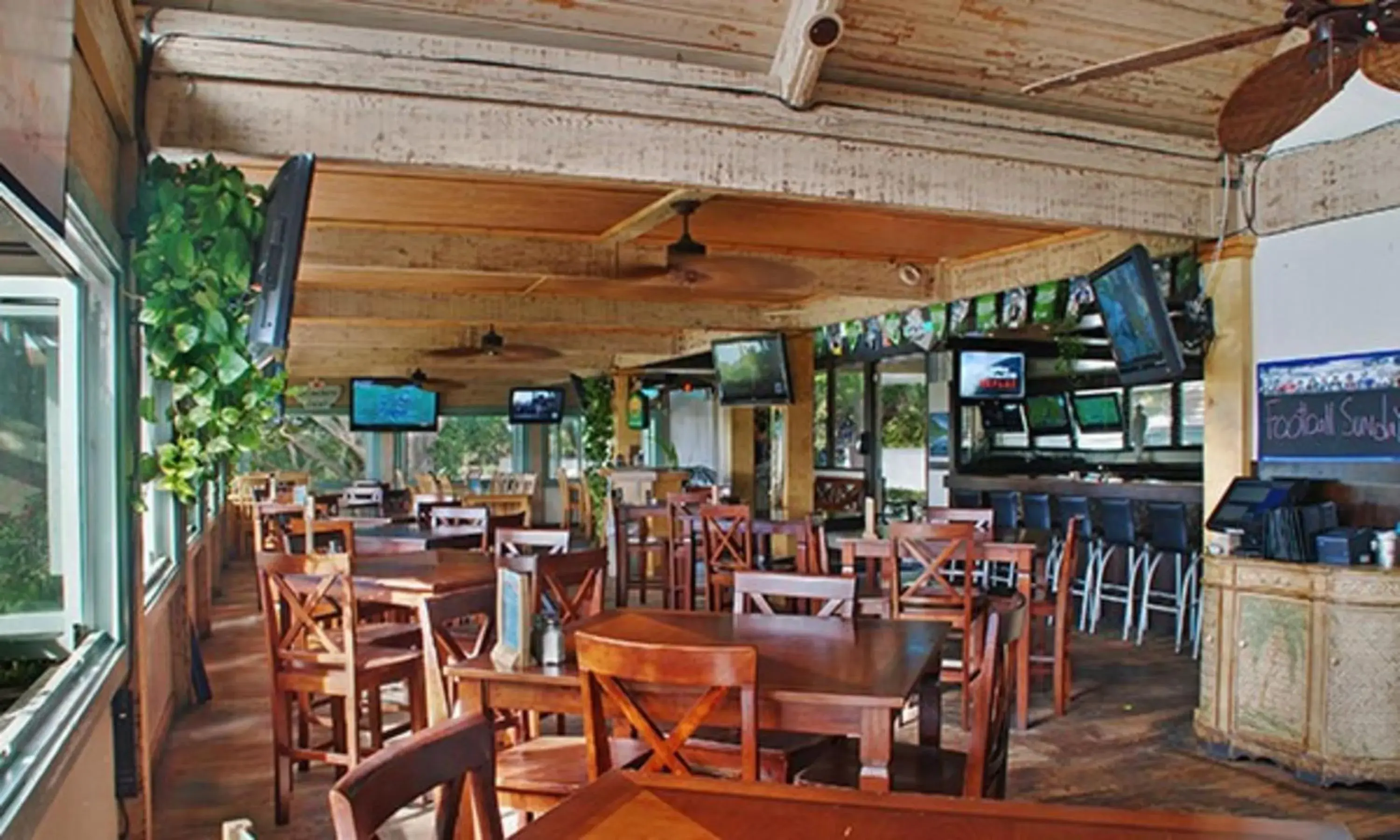 Restaurant/places to eat in Aston At Poipu Kai Restaurant/places to eat in Aston At Poipu Kai