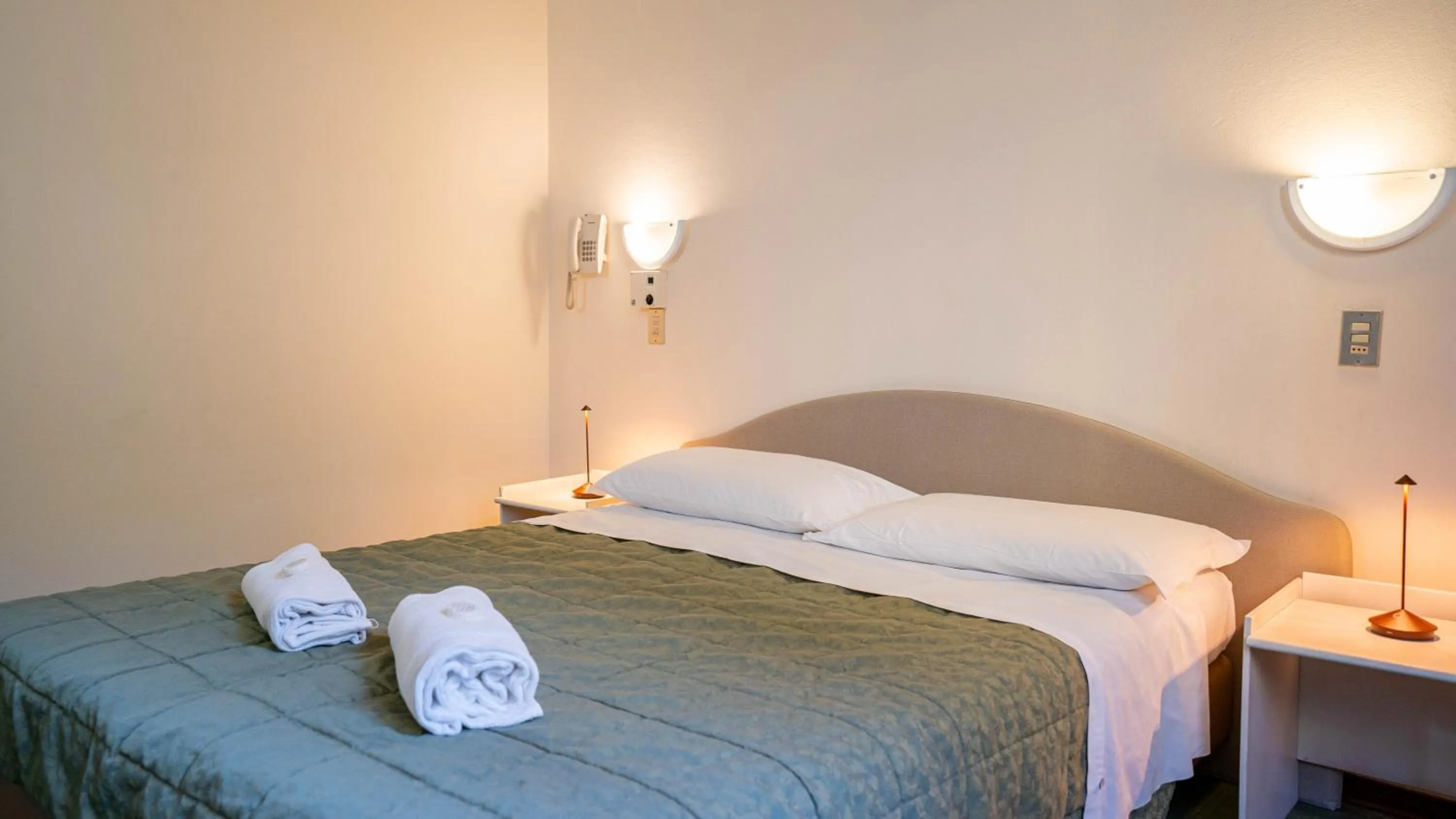 Bed in Hotel Sorriso