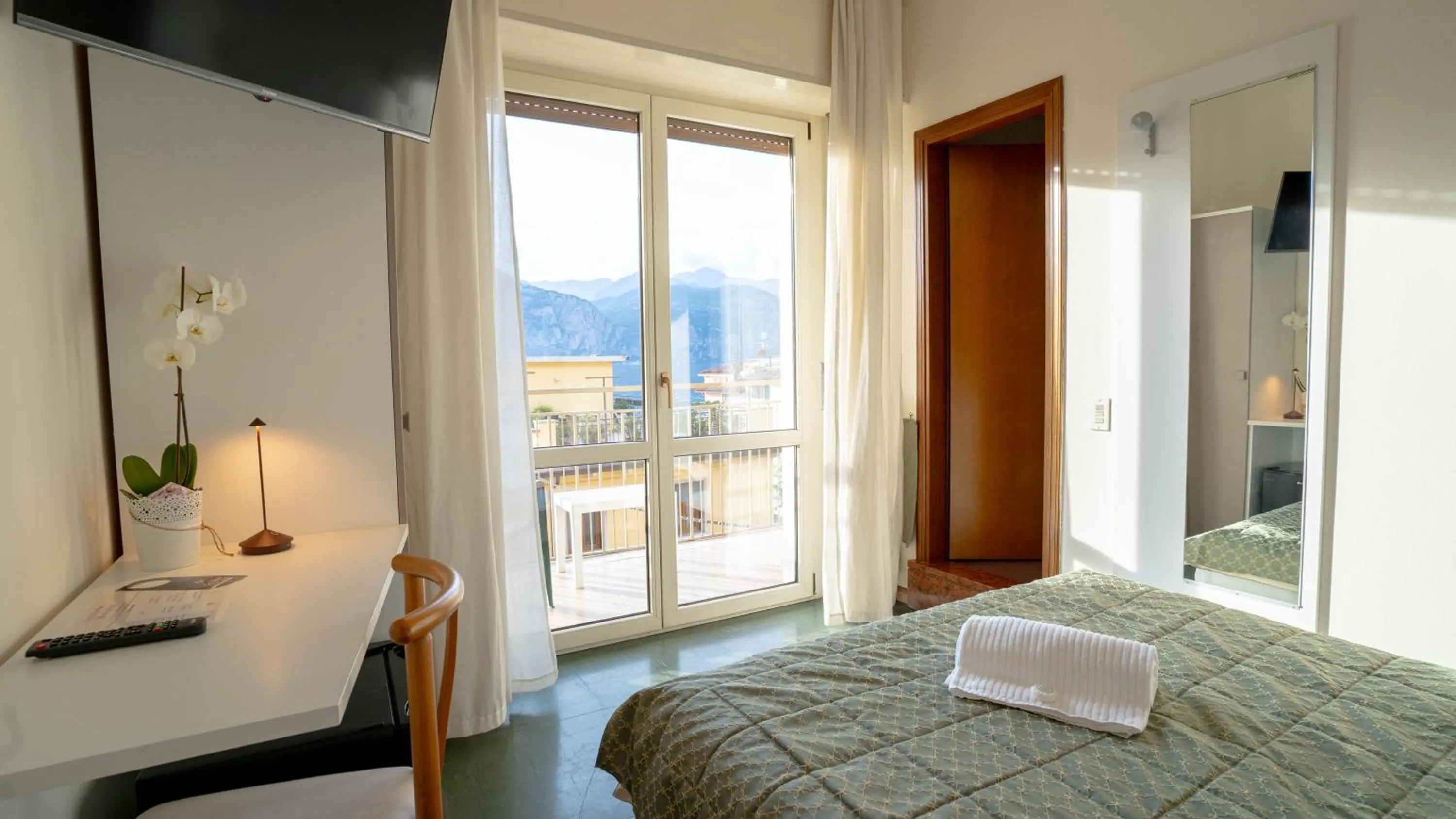 Bed in Hotel Sorriso