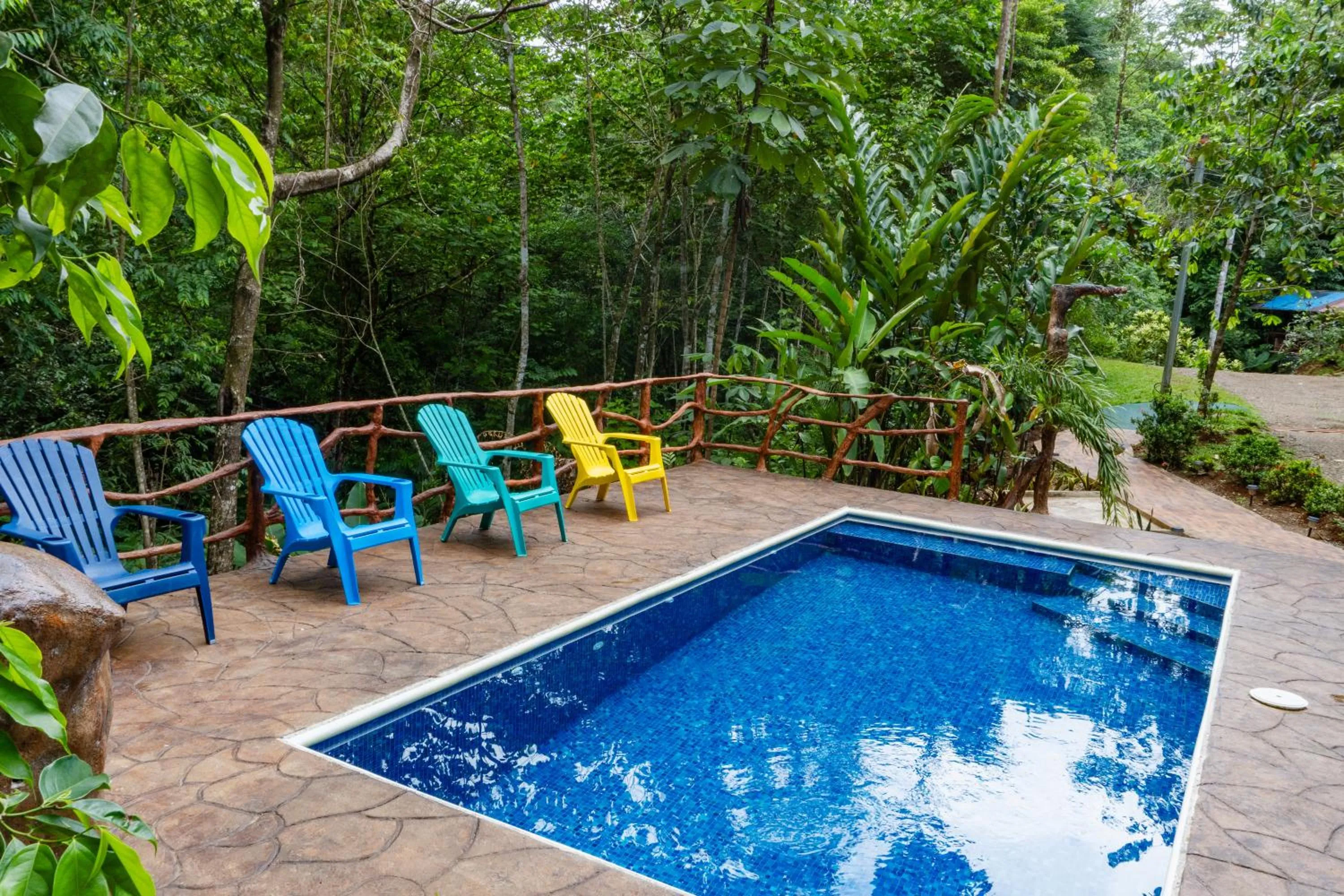 Hidden Paradise Lodge