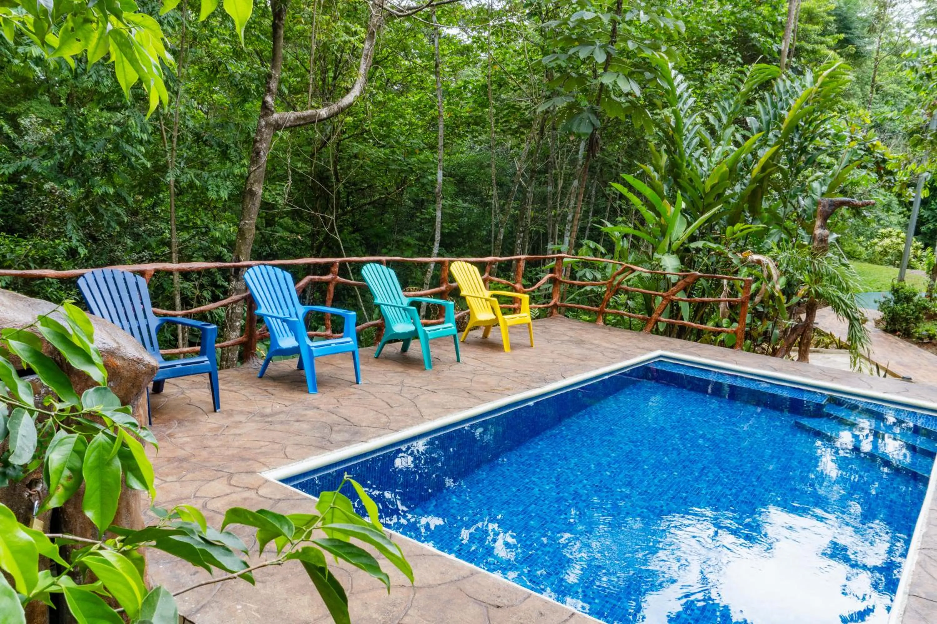 Hidden Paradise Lodge