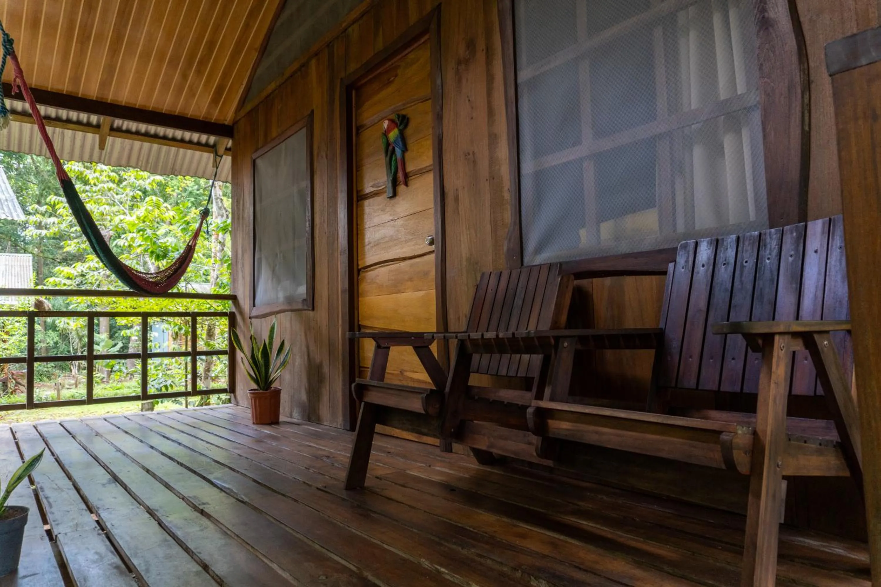 Hidden Paradise Lodge