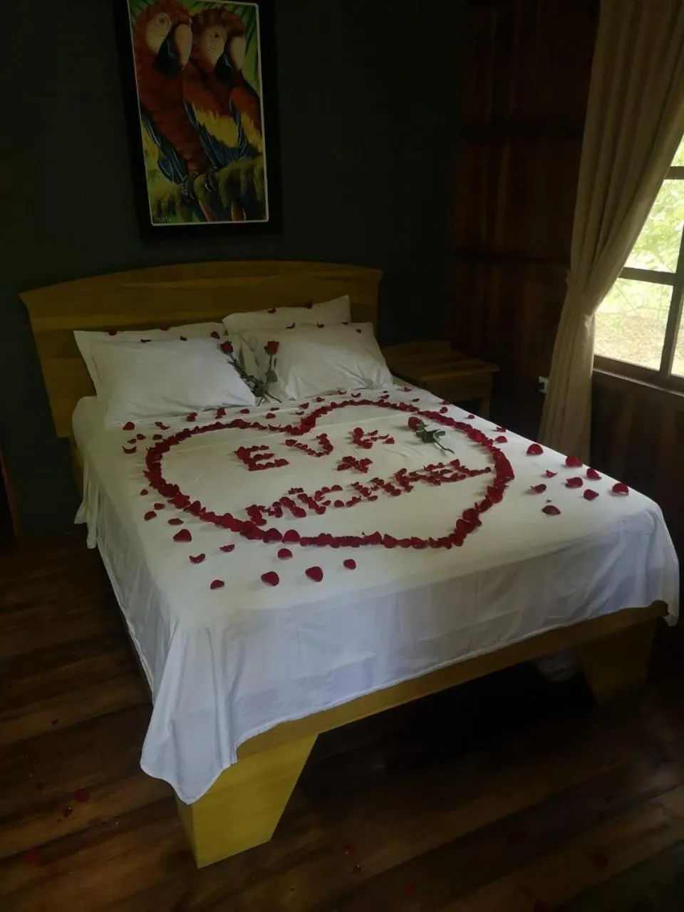 Bedroom, Bed in Hidden Paradise Lodge