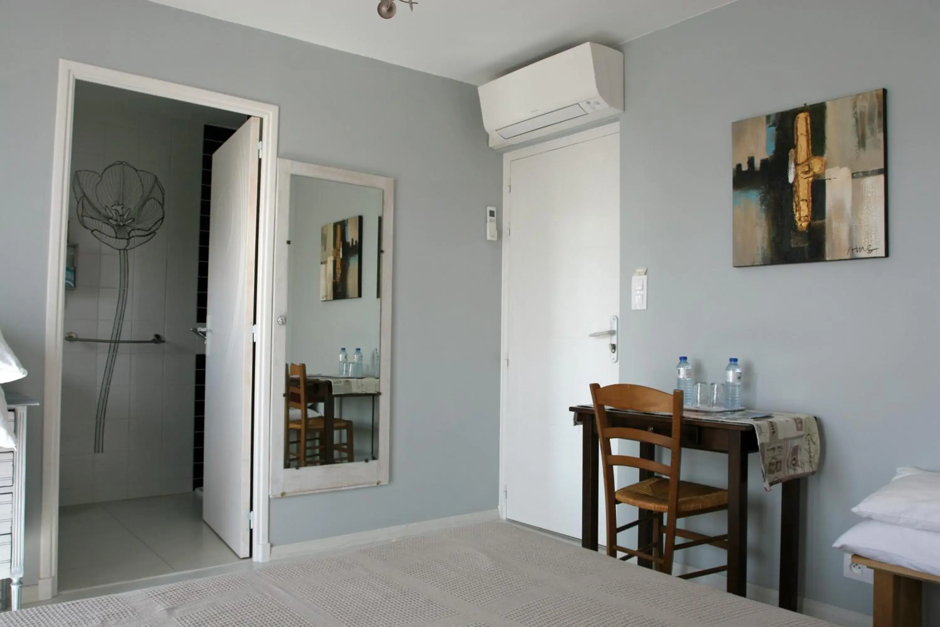 King Room with Balcony - single occupancy in Les 3 Vallées King Room with Balcony - single occupancy in Les 3 Vallées