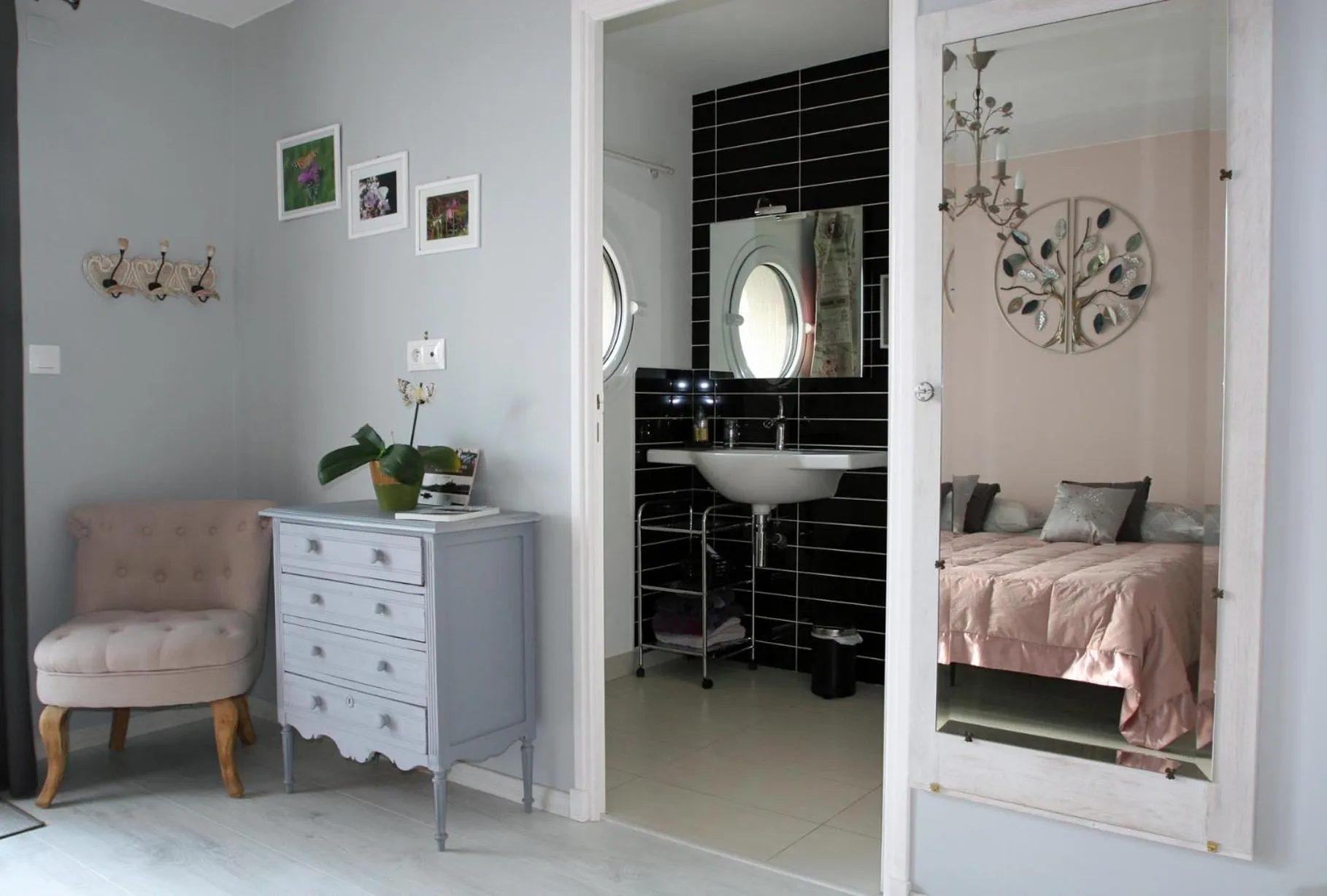 Photo of the whole room in Les 3 Vallées