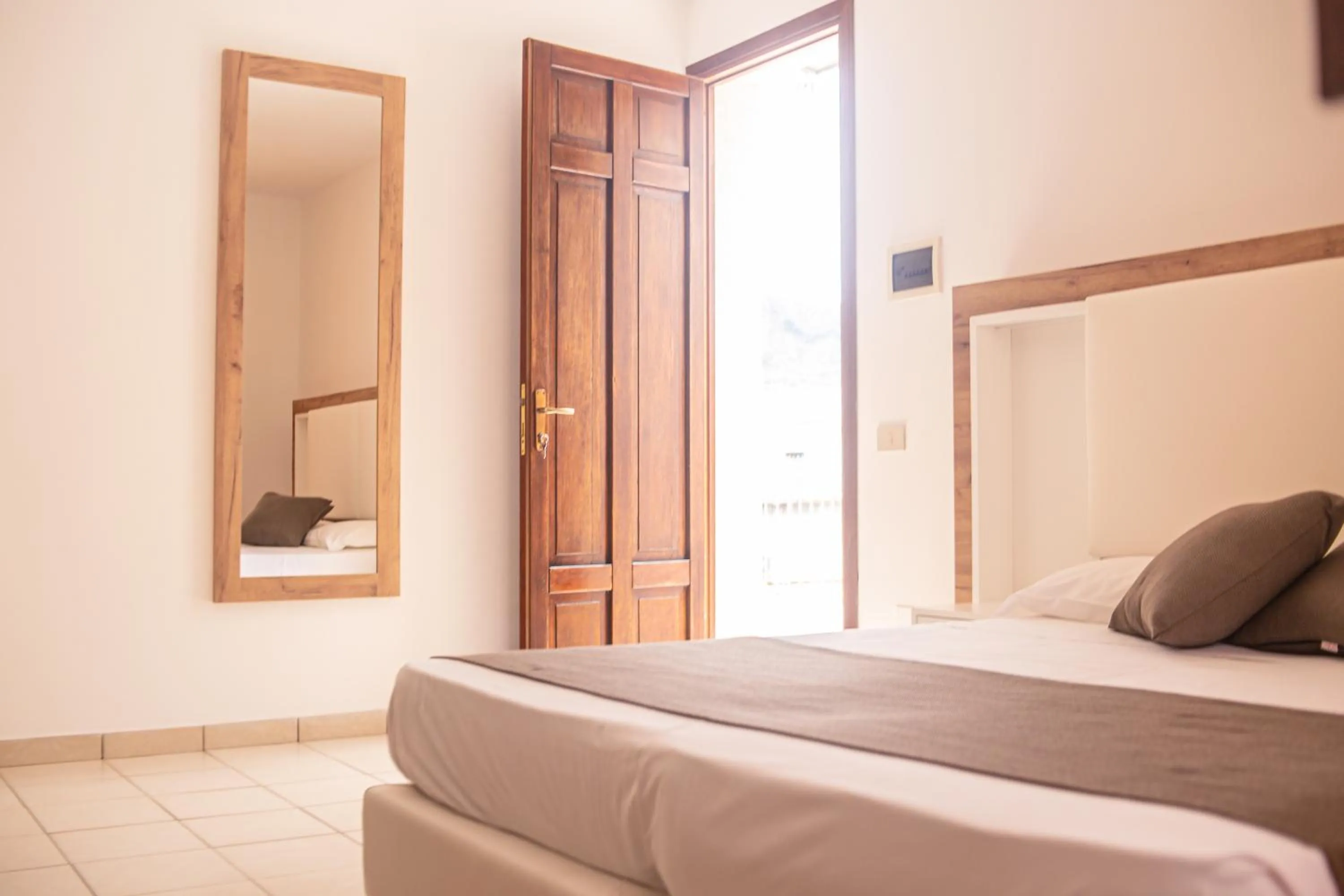 Bed in Hotel Al Paradise